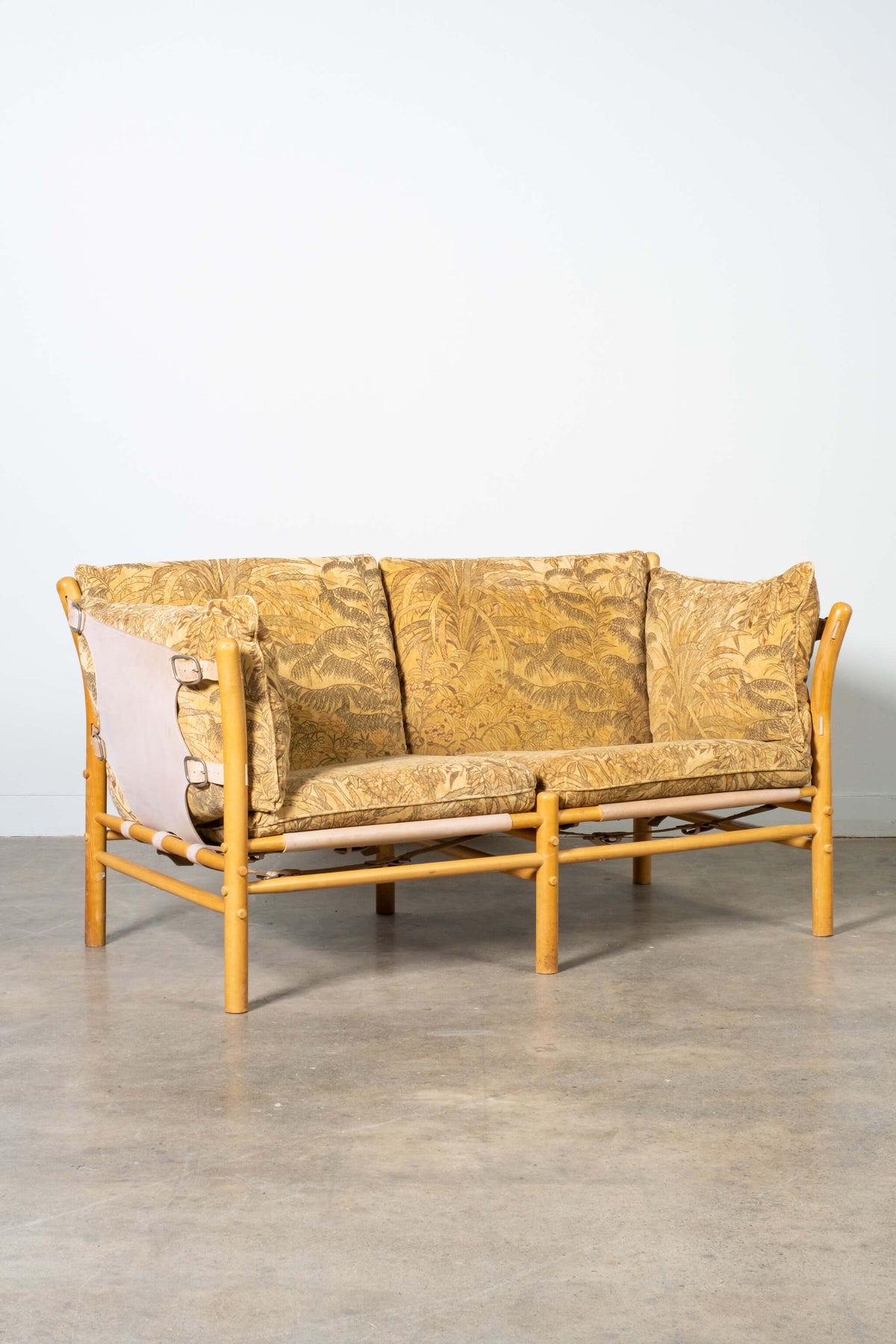 2 Seater Sofa, Model Ilona