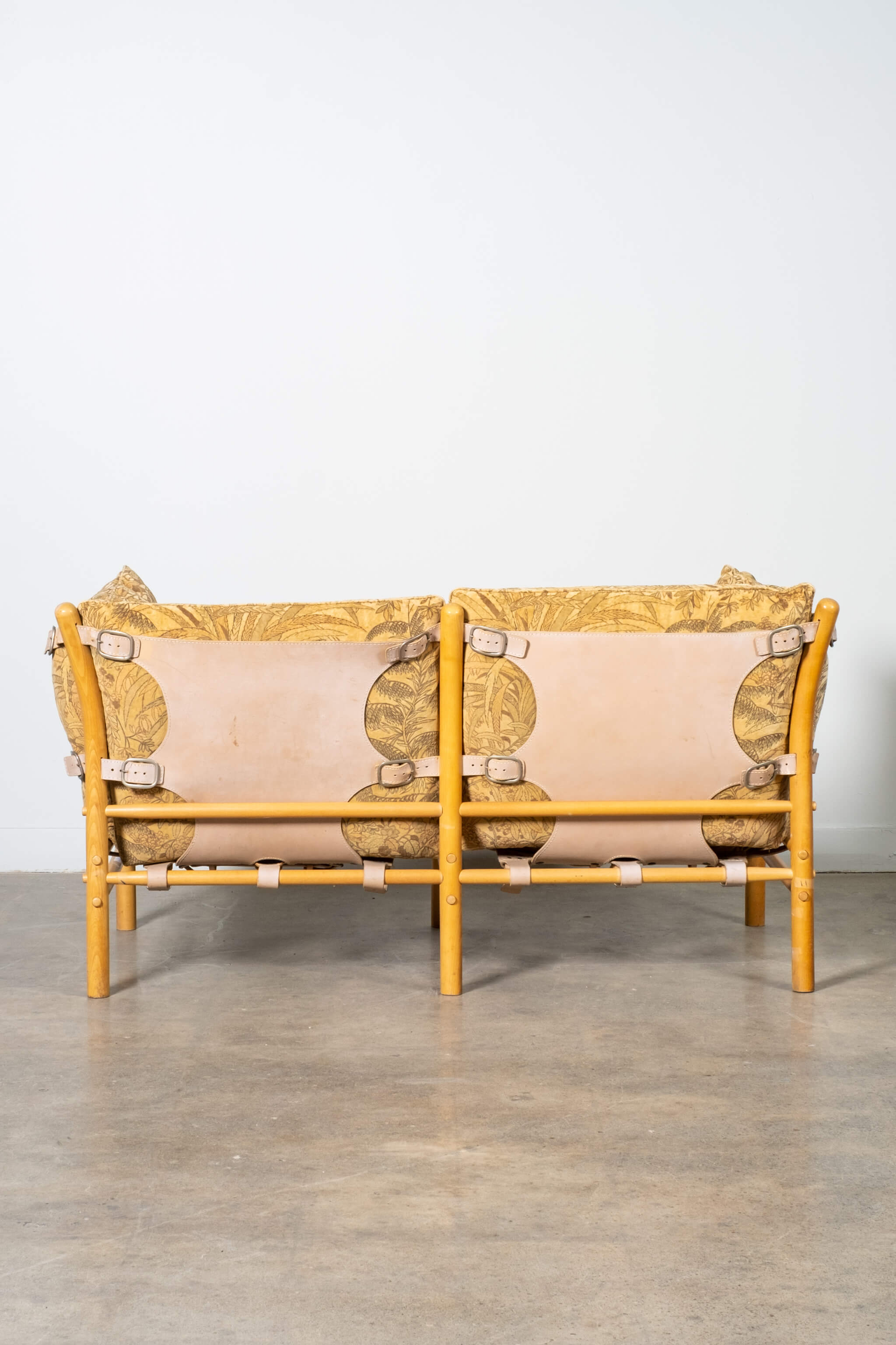2 Seater Sofa, Model Ilona