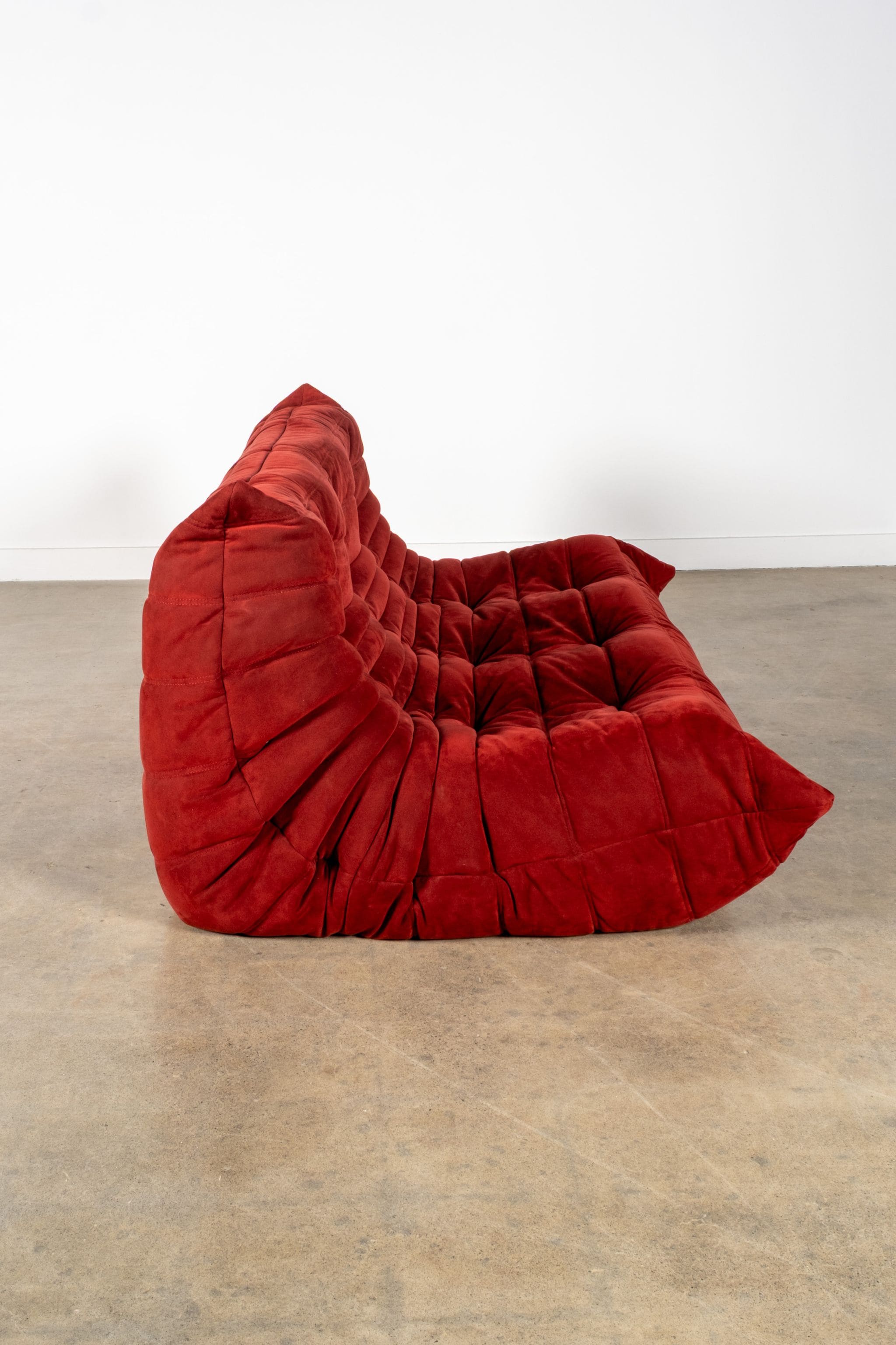 3-Seater TOGO, Original Burgundy Fabric