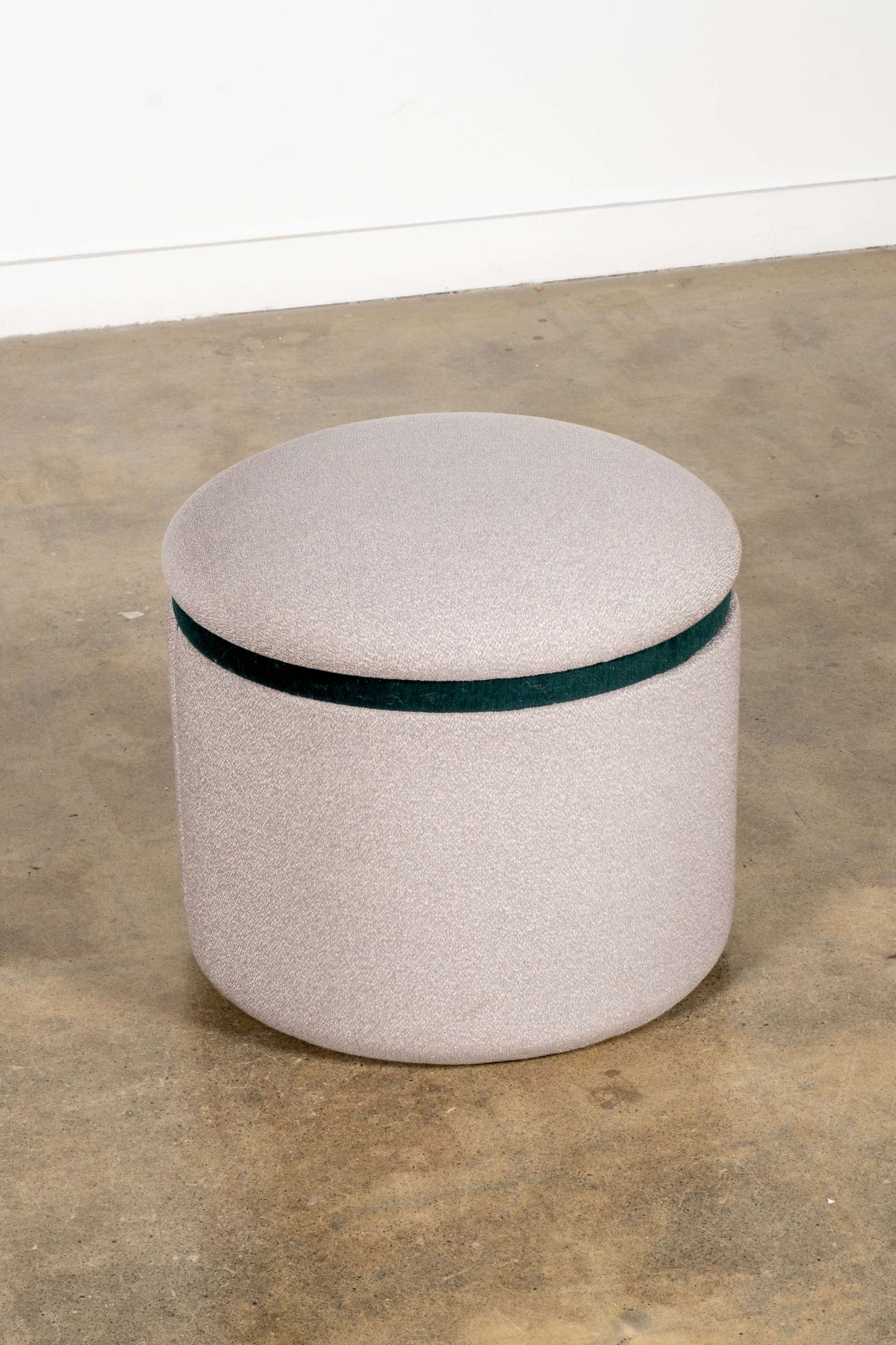 Amazone Pouf, Small
