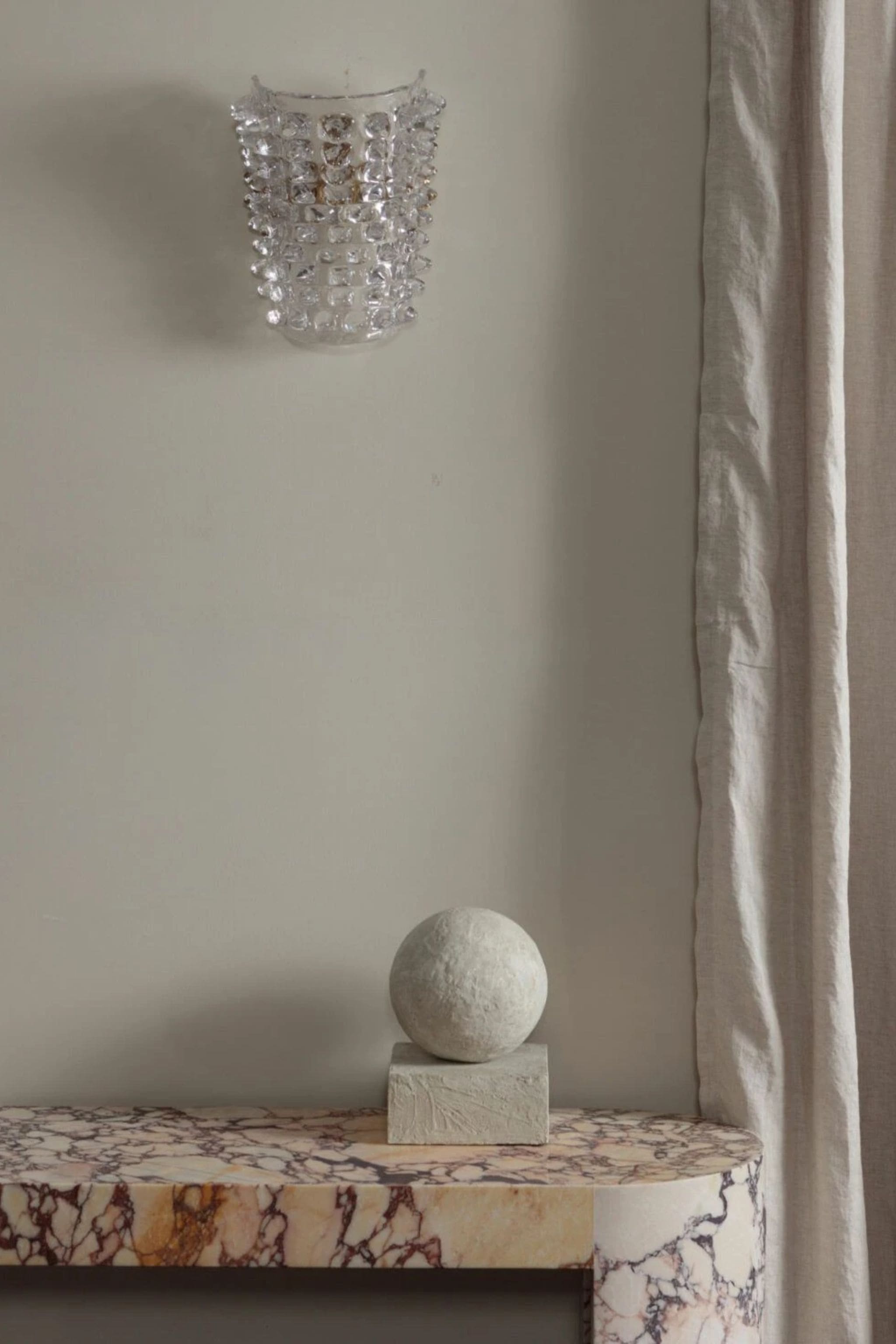 Amerise Wall Lamp