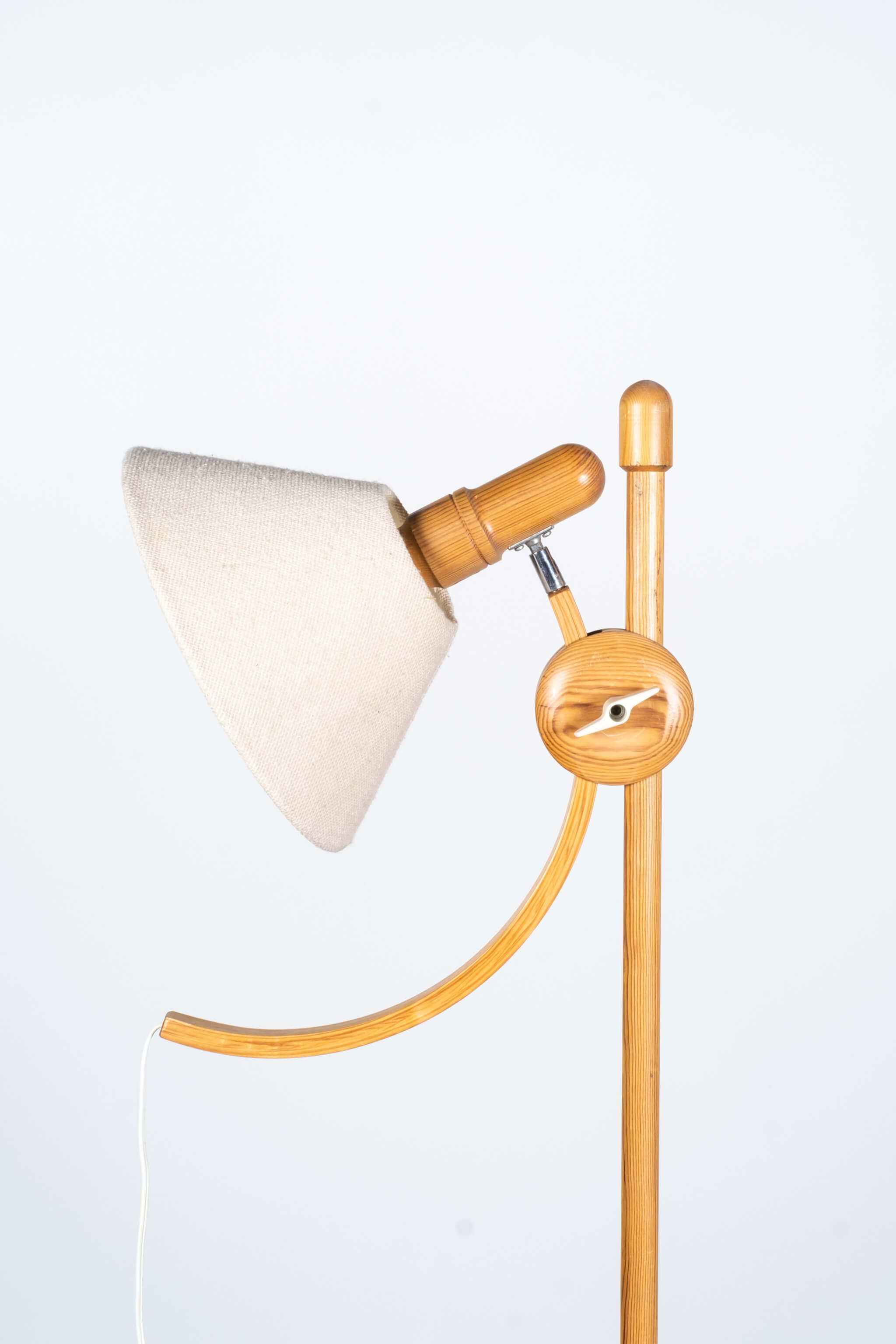 Arc Pivot Floor Lamp in Pine