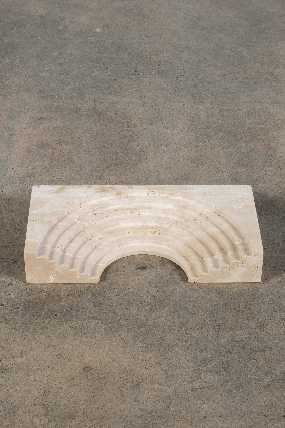 Arched Decoration in Travertine, Wide