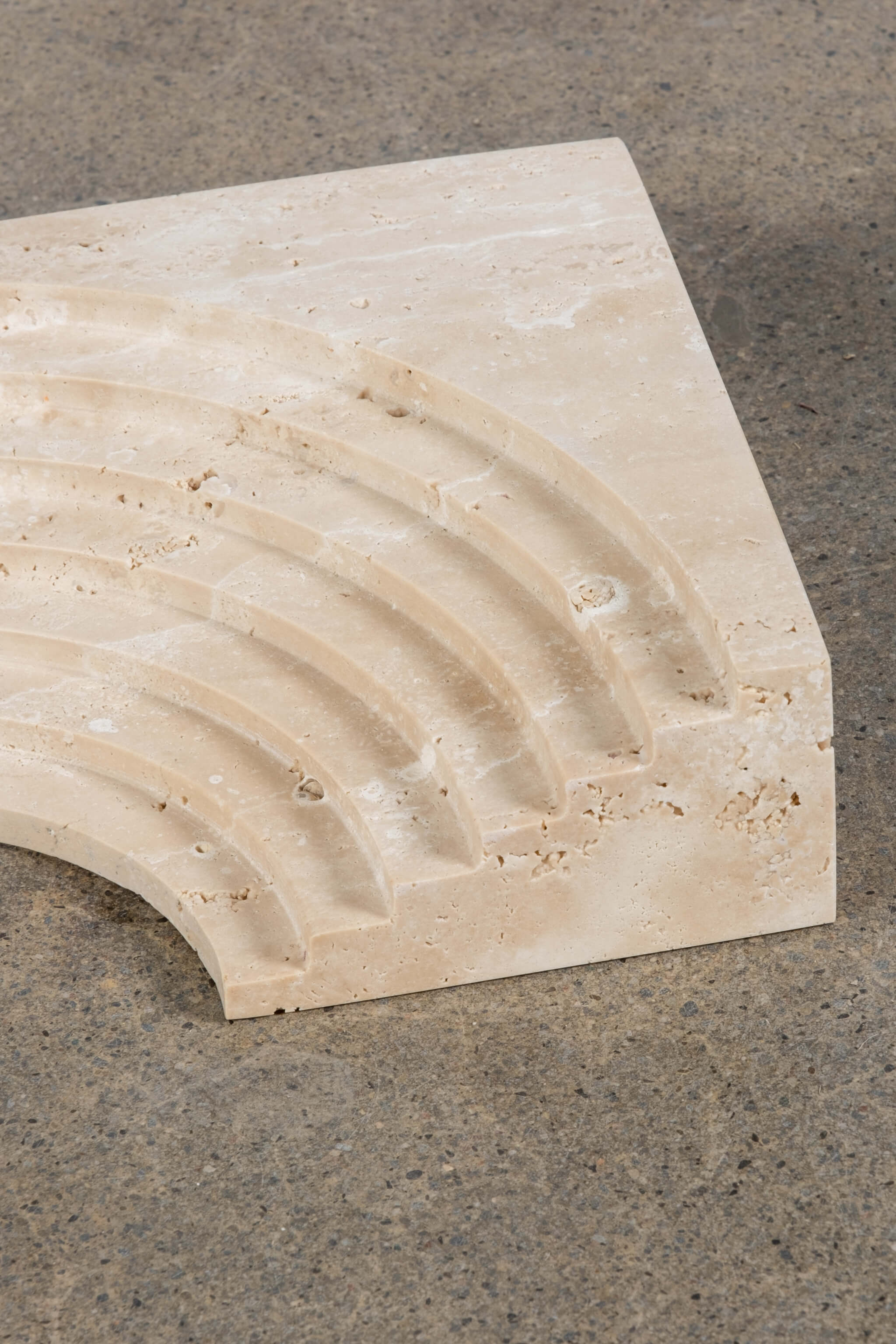 Arched Decoration in Travertine, Wide
