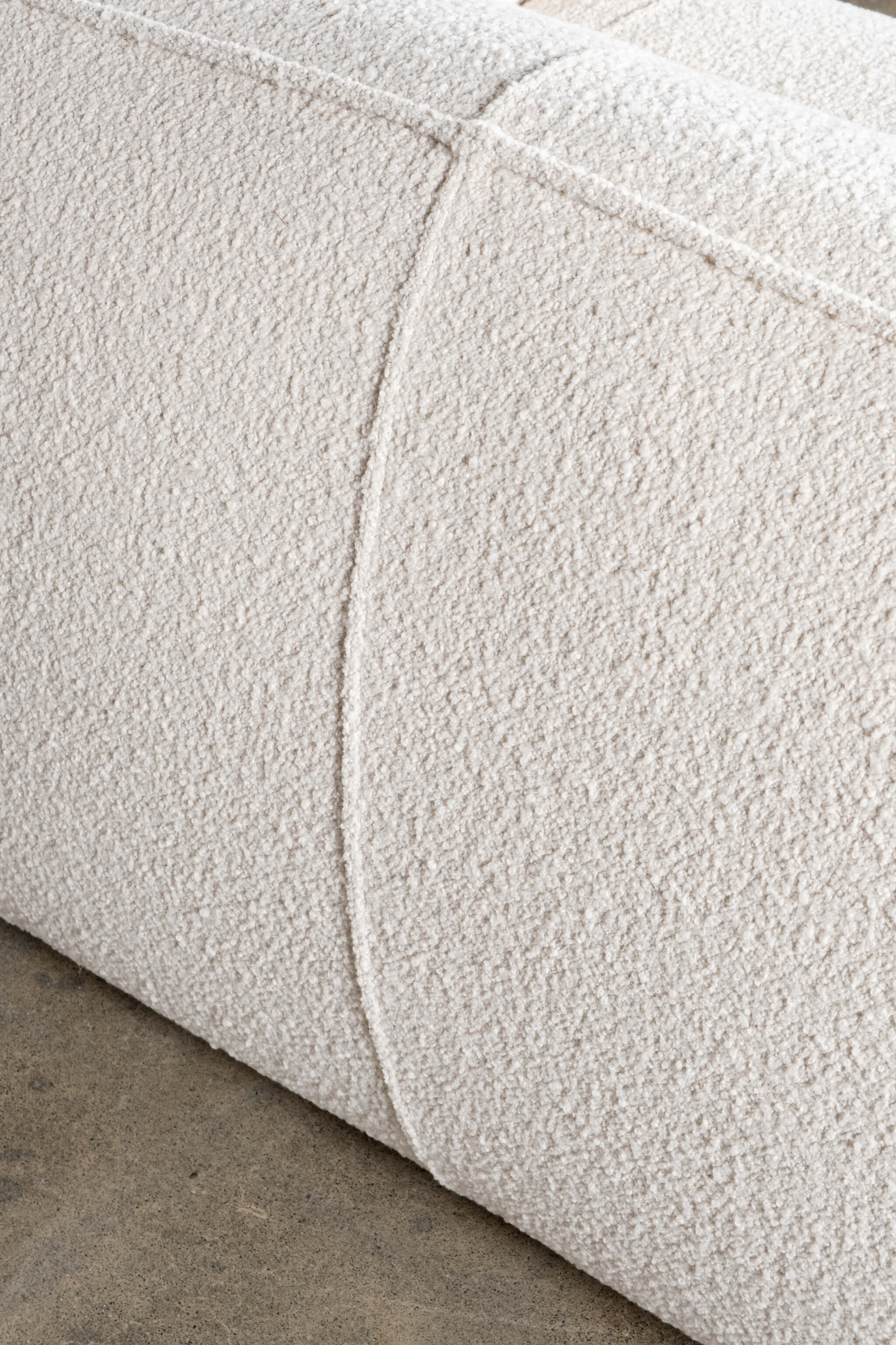 Le Bambole' 2-Seater Sofa, Cream Boucle