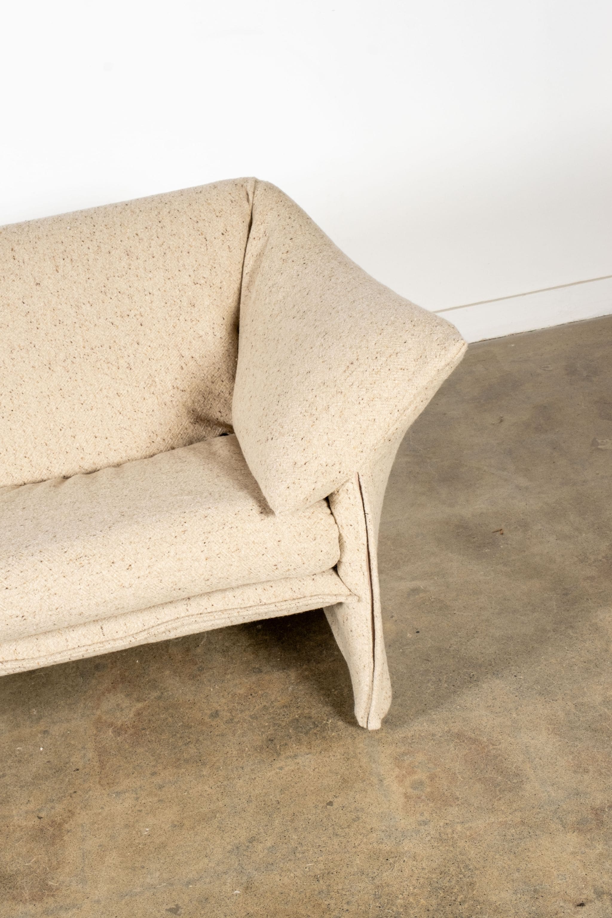 Le Stelle' Loveseat