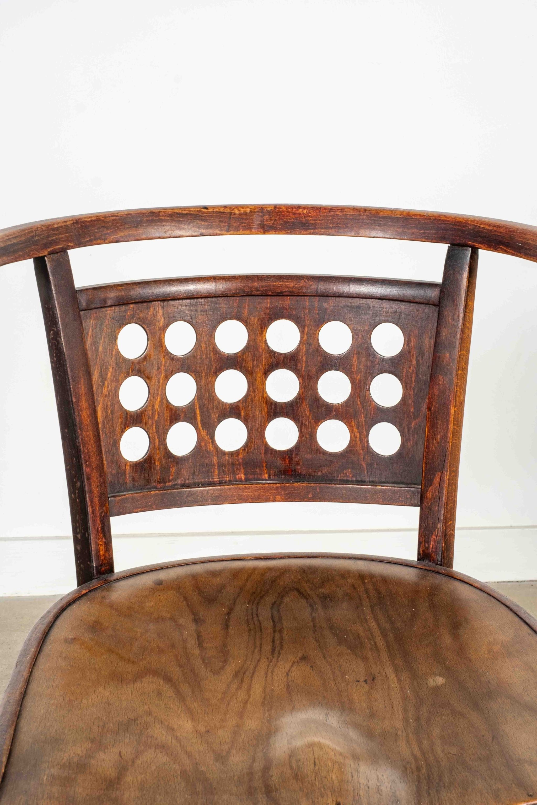 Bentwood Armchair, Model No. 721