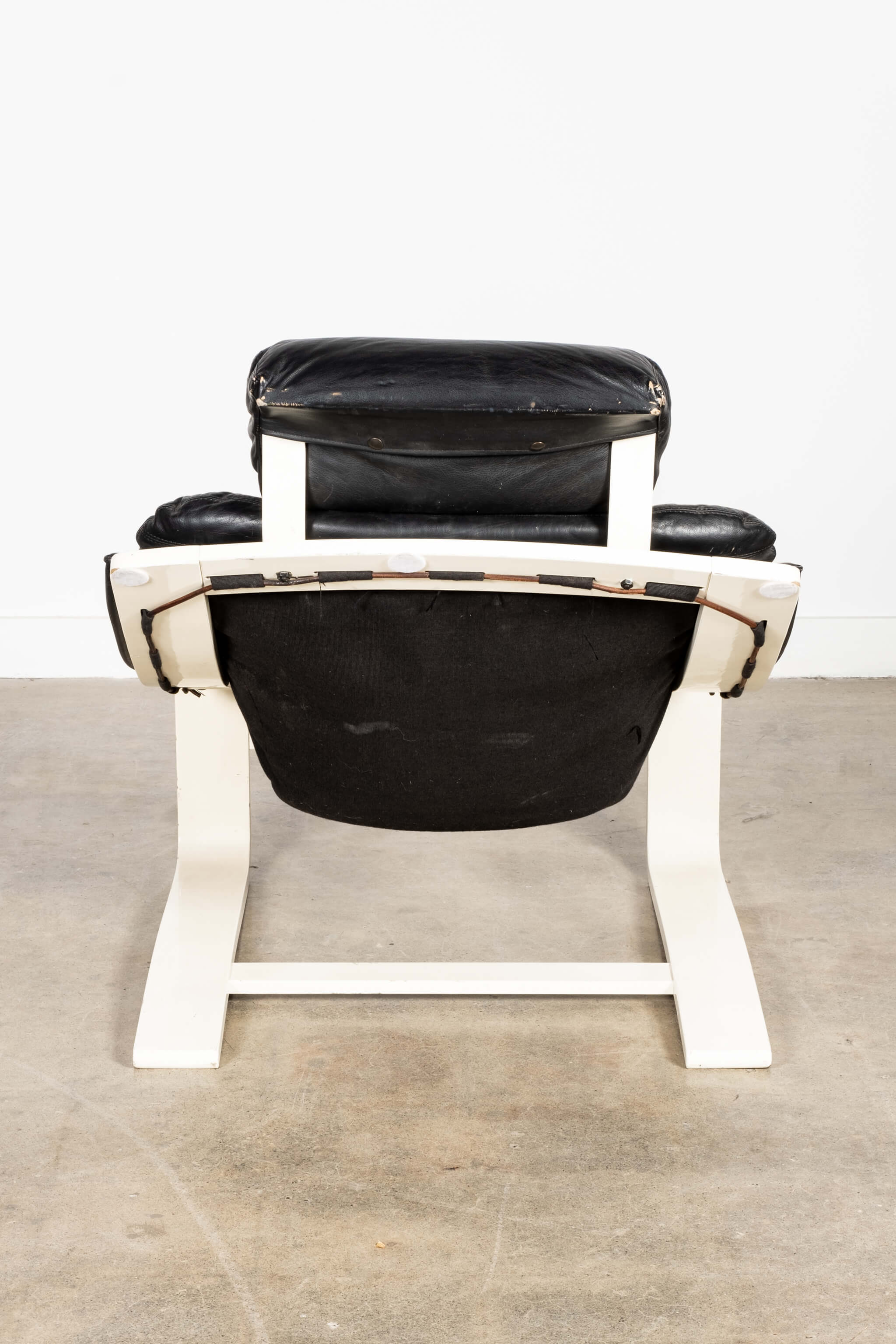Kroken' Black Leather Lounge Chair