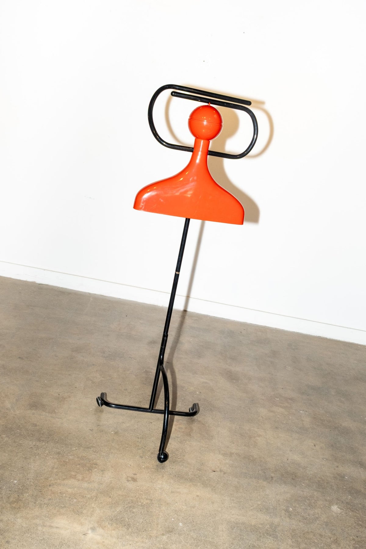 Servomuto' Standing Valet Stand