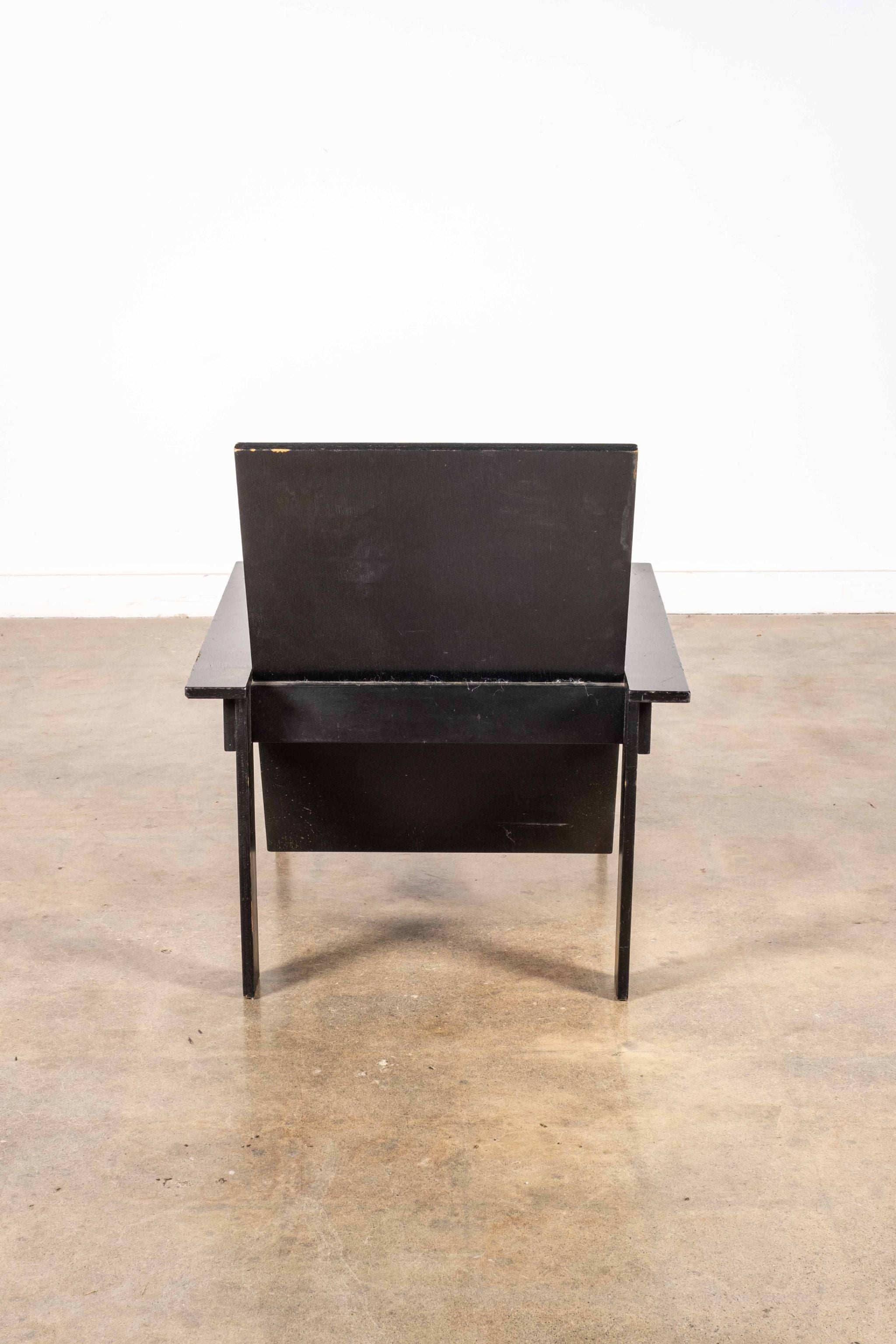Black Slat Lounge Chair in the style of Gerrit Rietveld