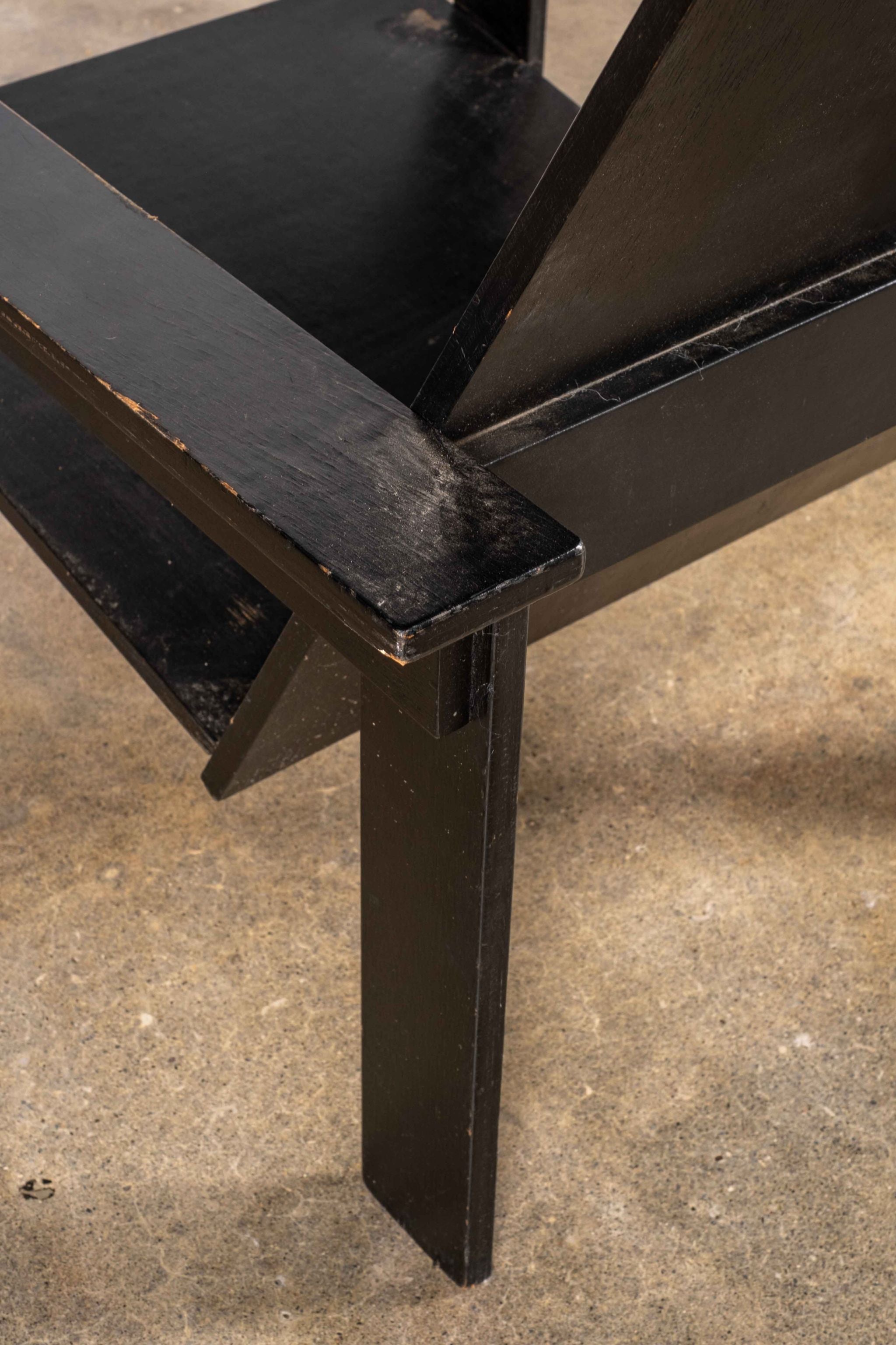 Black Slat Lounge Chair in the style of Gerrit Rietveld