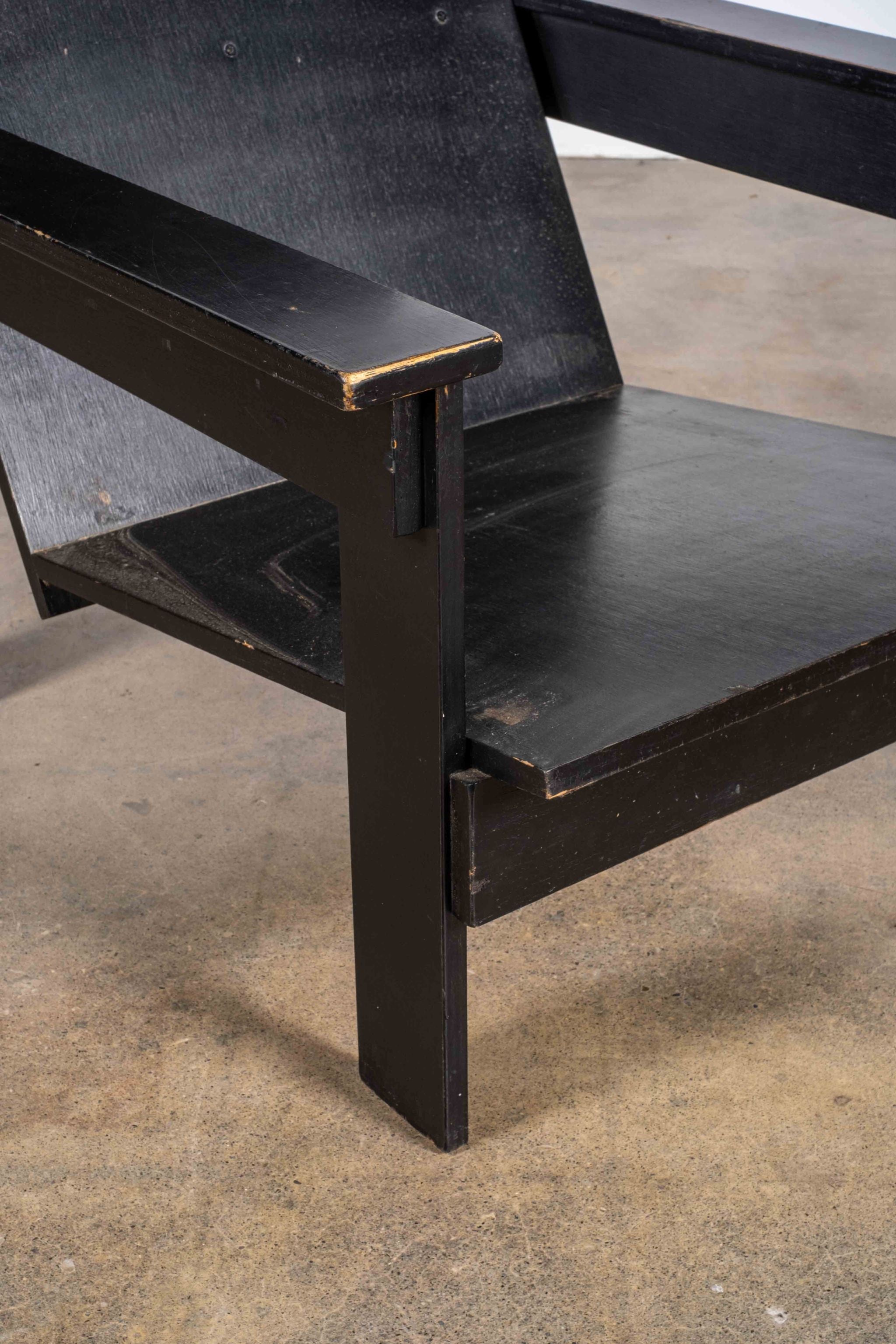 Black Slat Lounge Chair in the style of Gerrit Rietveld