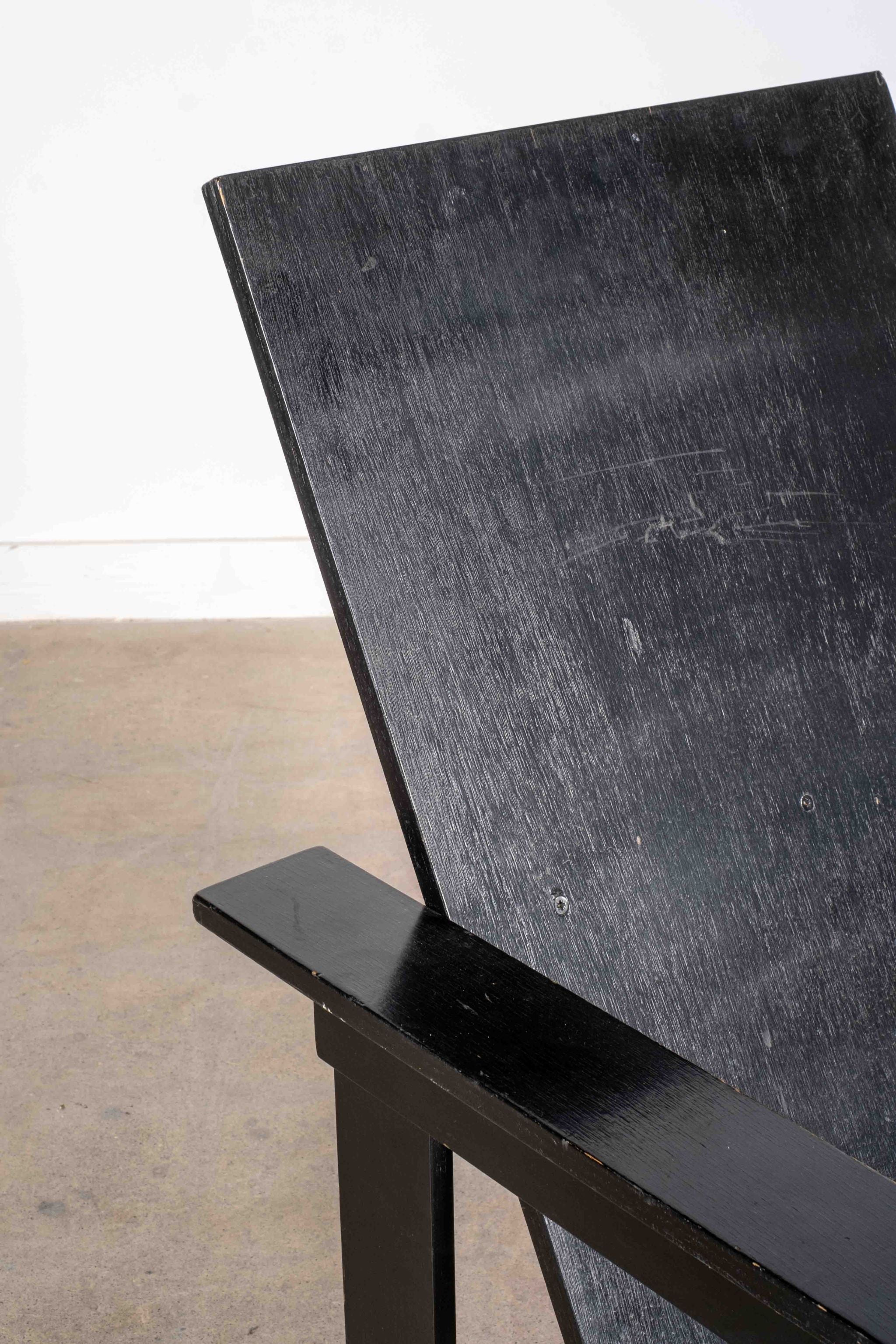 Black Slat Lounge Chair in the style of Gerrit Rietveld