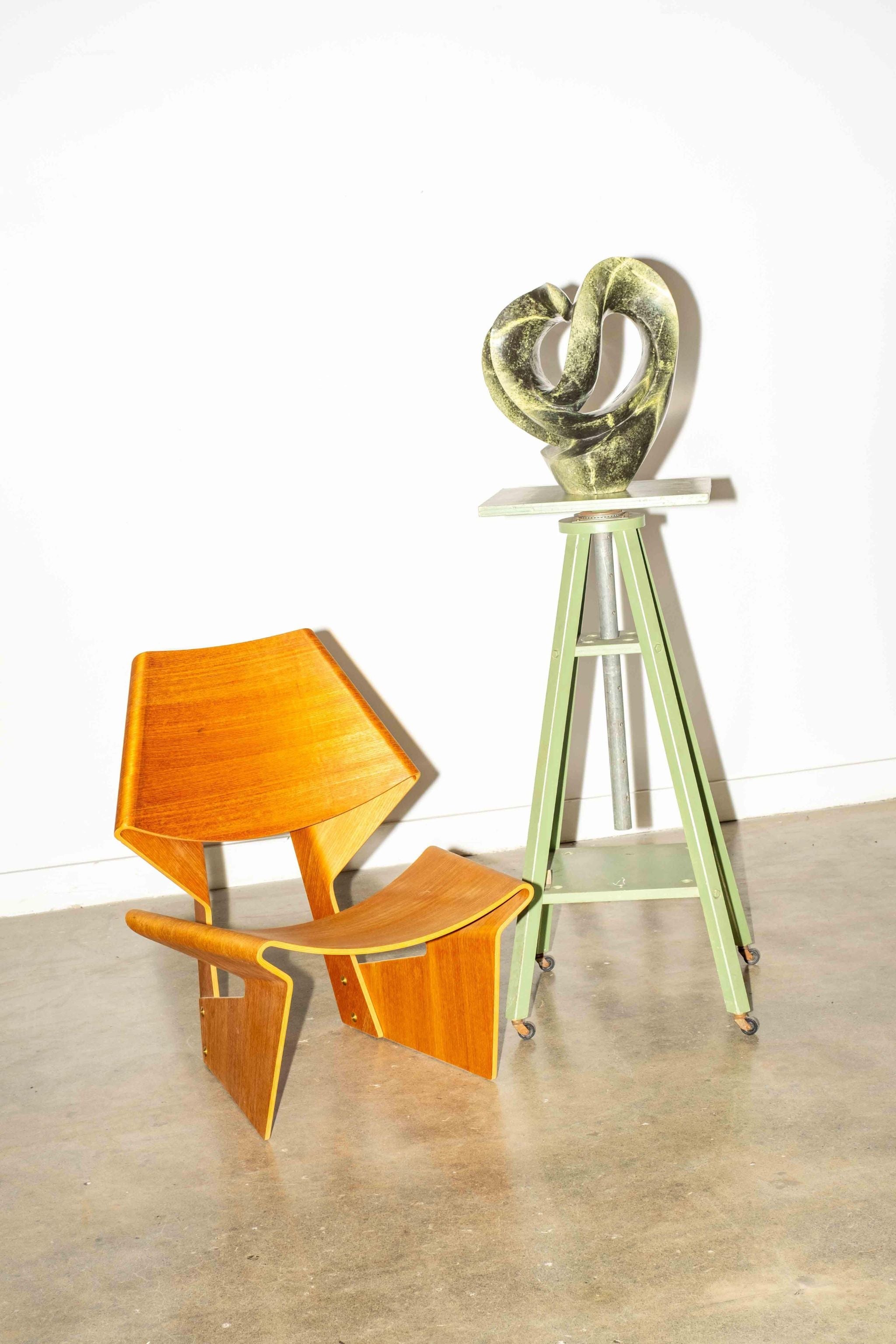 Bow Chair