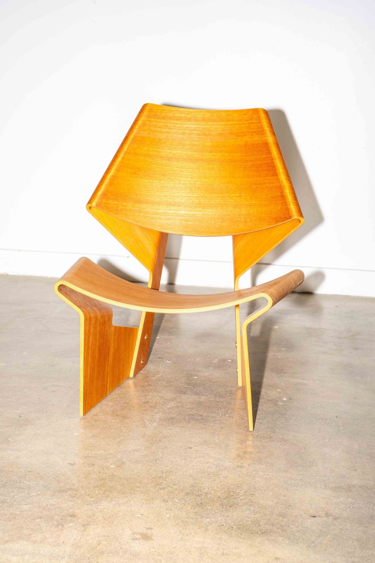 Bow Chair
