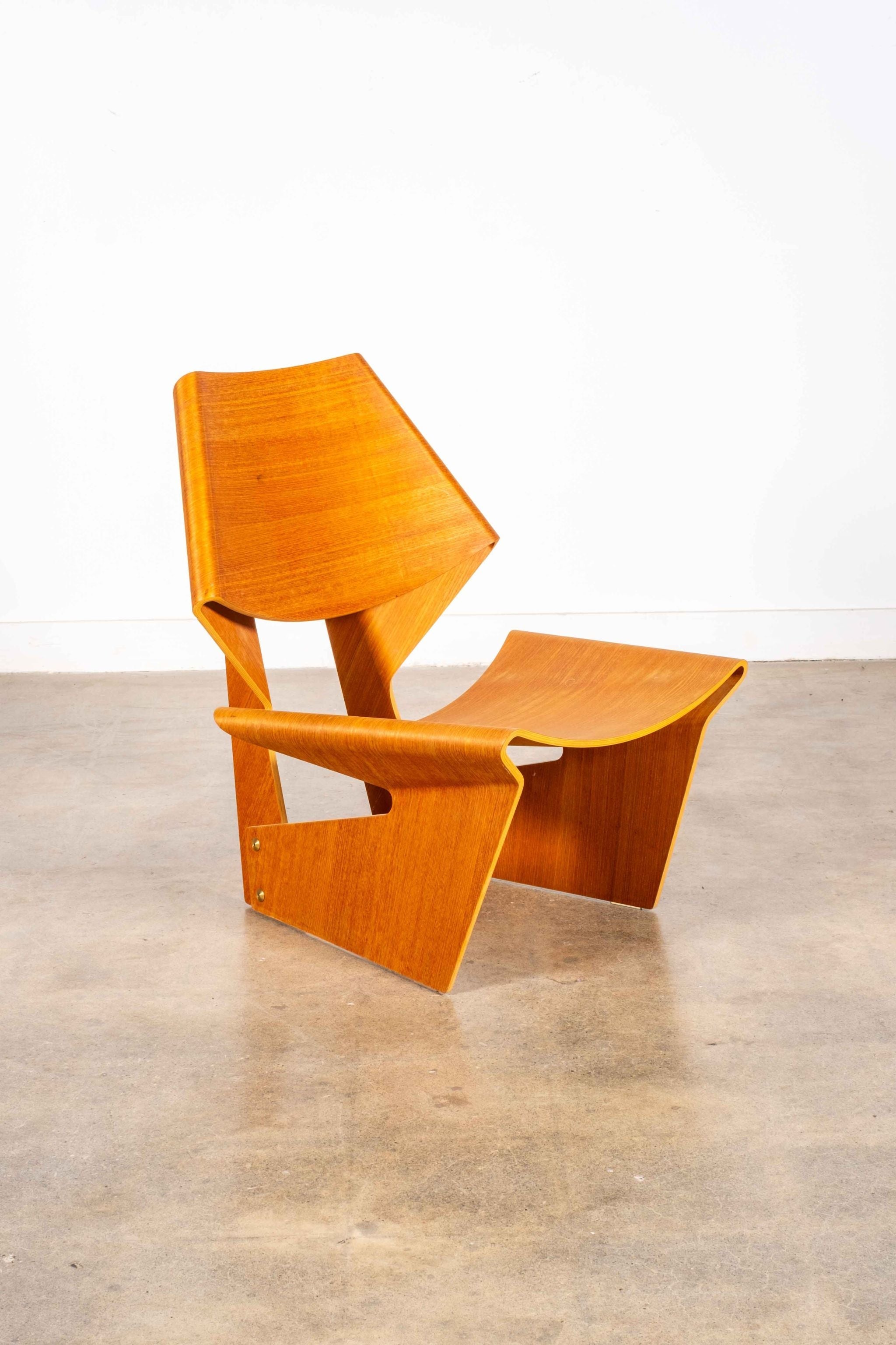 Bow Chair