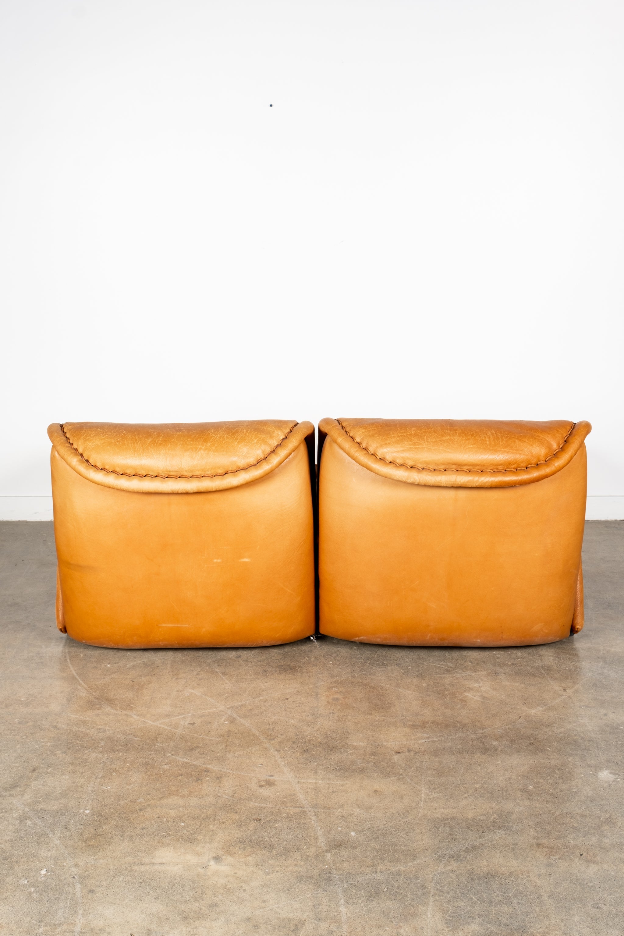 Bull Leather 2-Seater Sofa