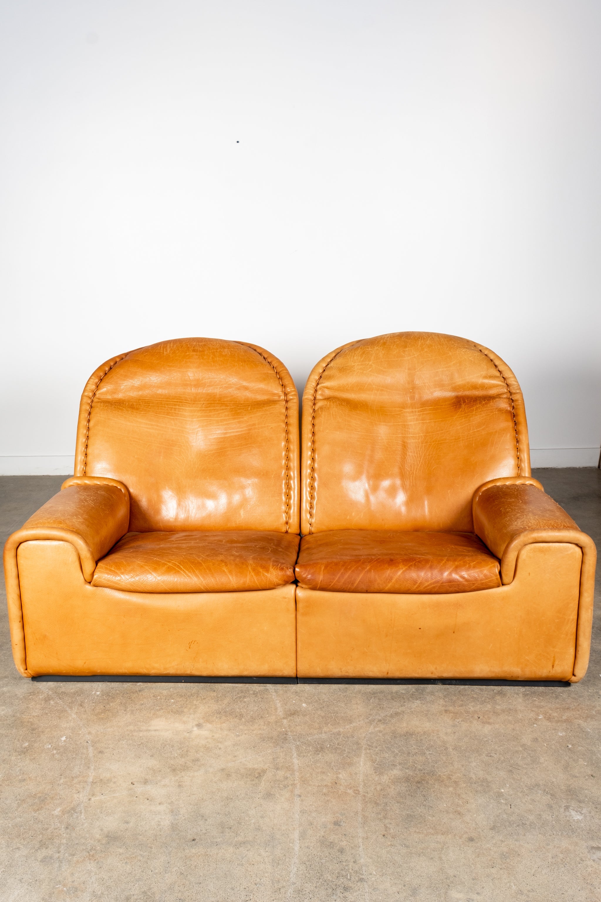 Bull Leather 2-Seater Sofa