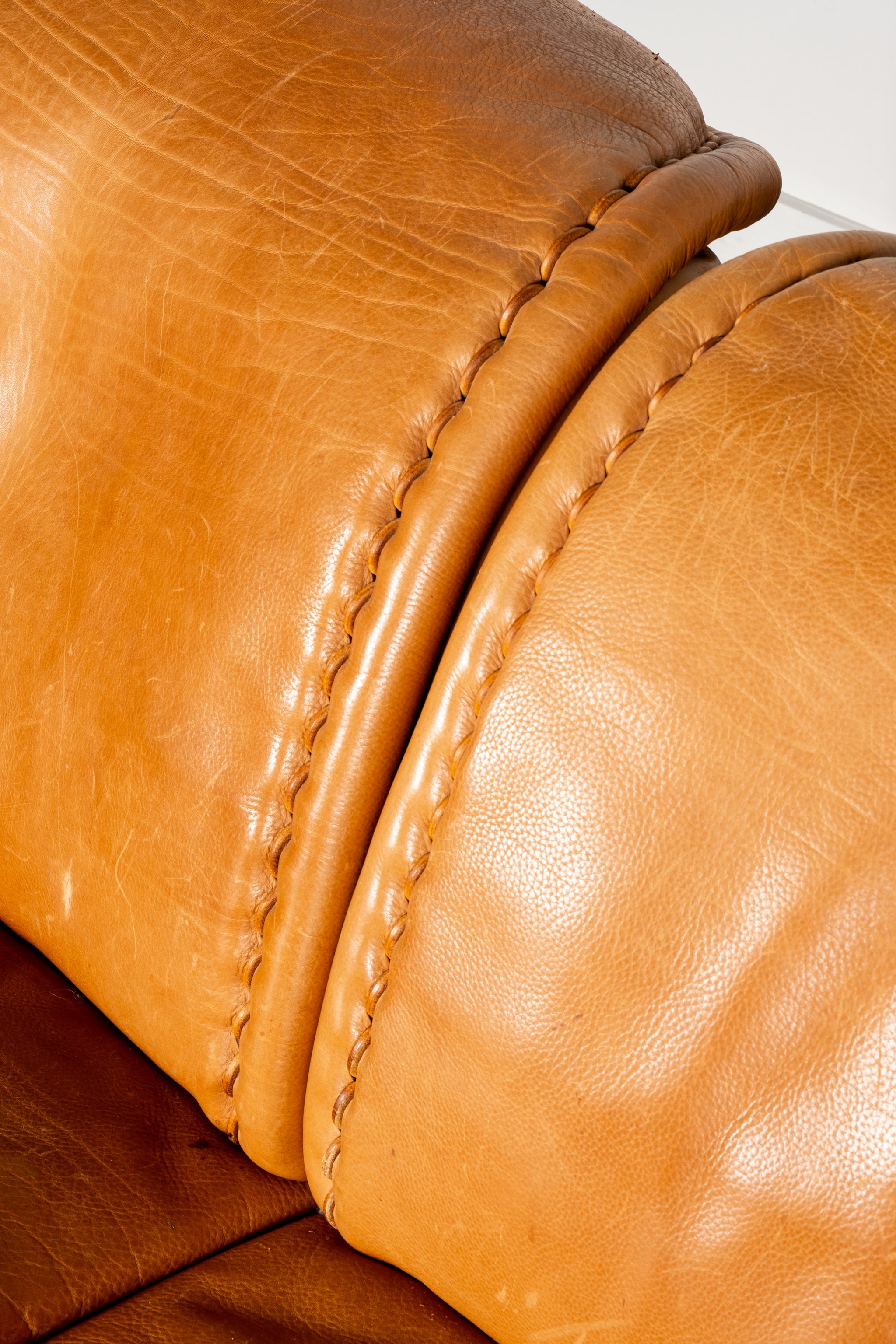 Bull Leather 2-Seater Sofa