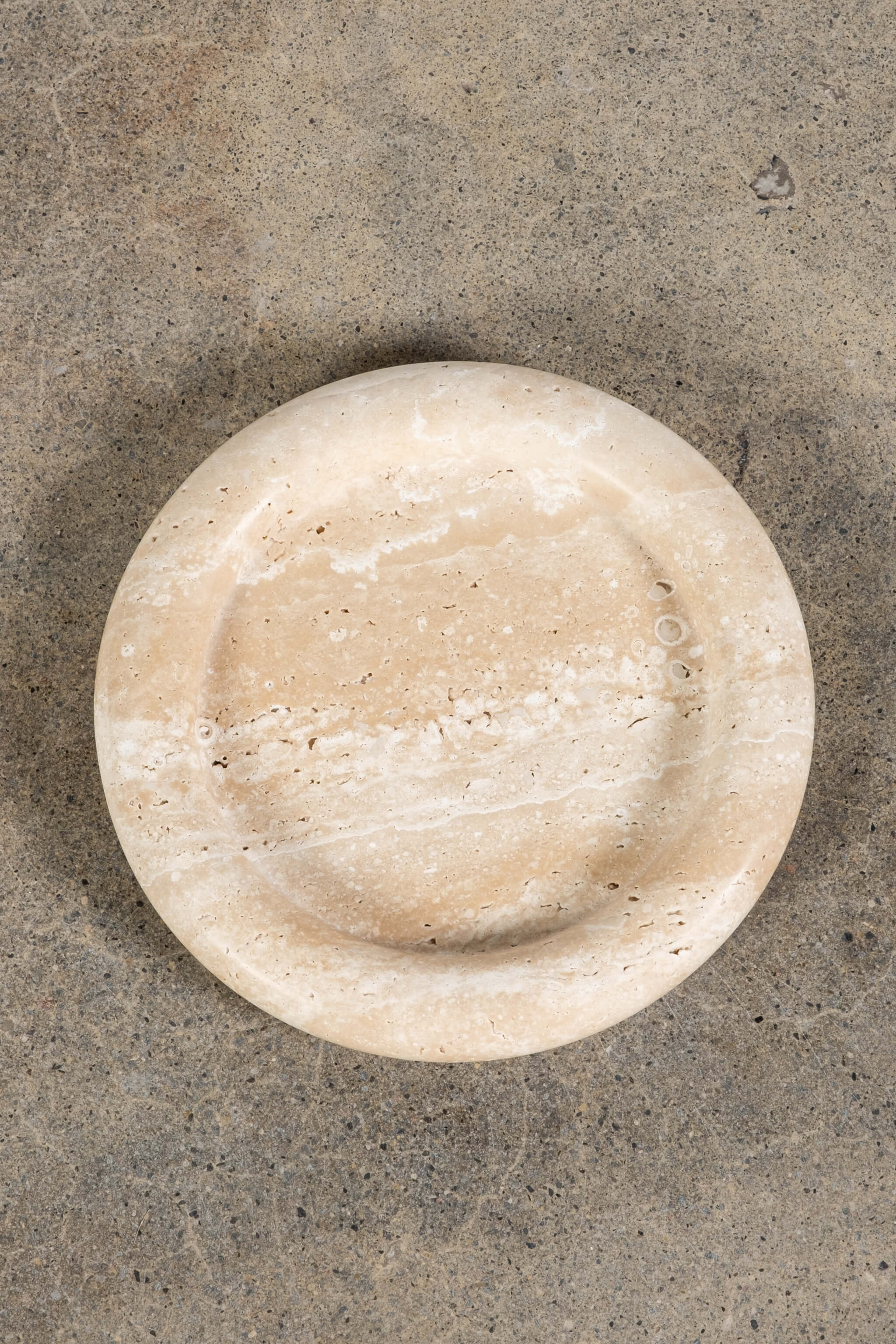 Bullnosed-Edge Travertine Plate, Large