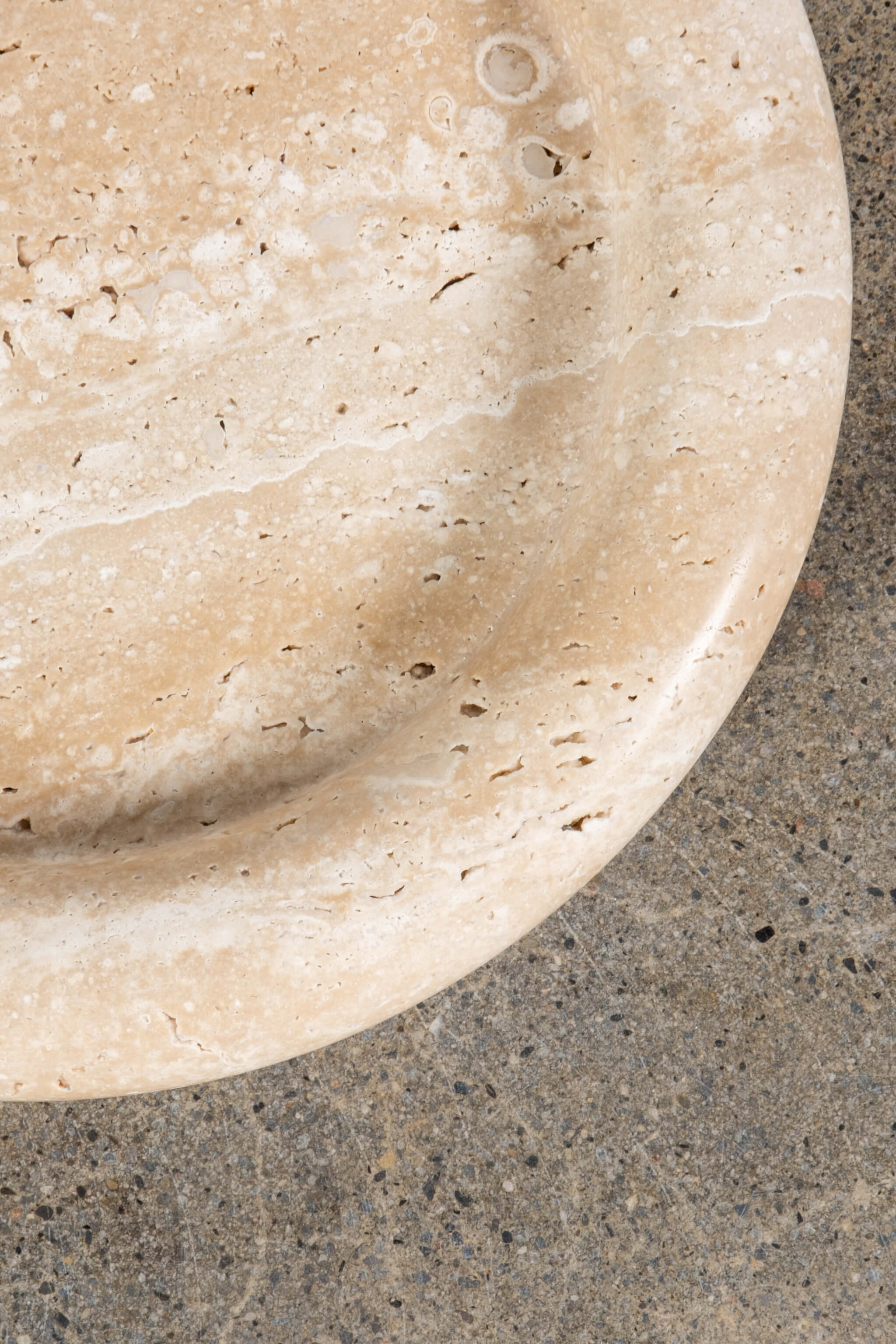 Bullnosed-Edge Travertine Plate, Large