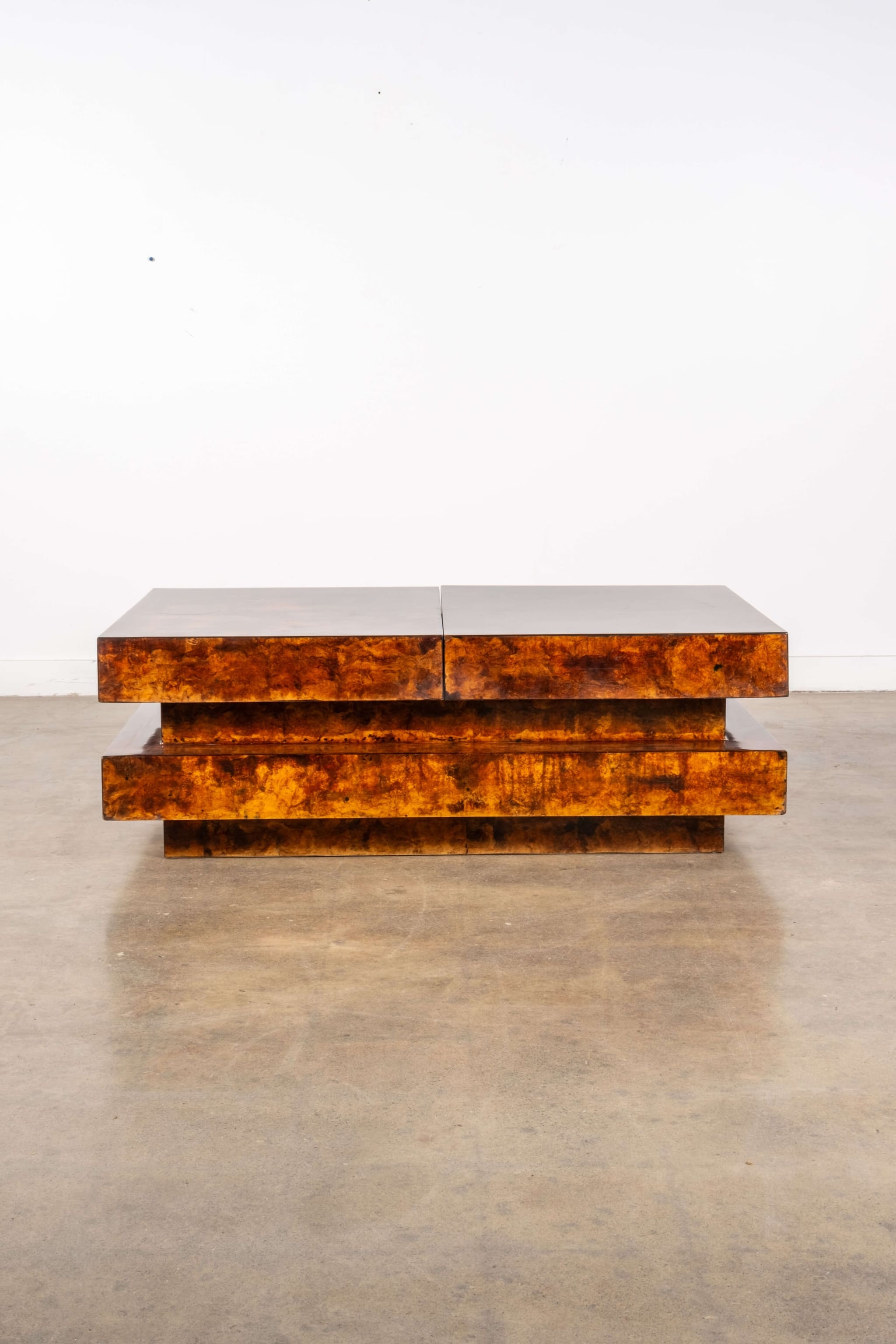 Burl Wood Coffee Table in the style of Aldo Tura