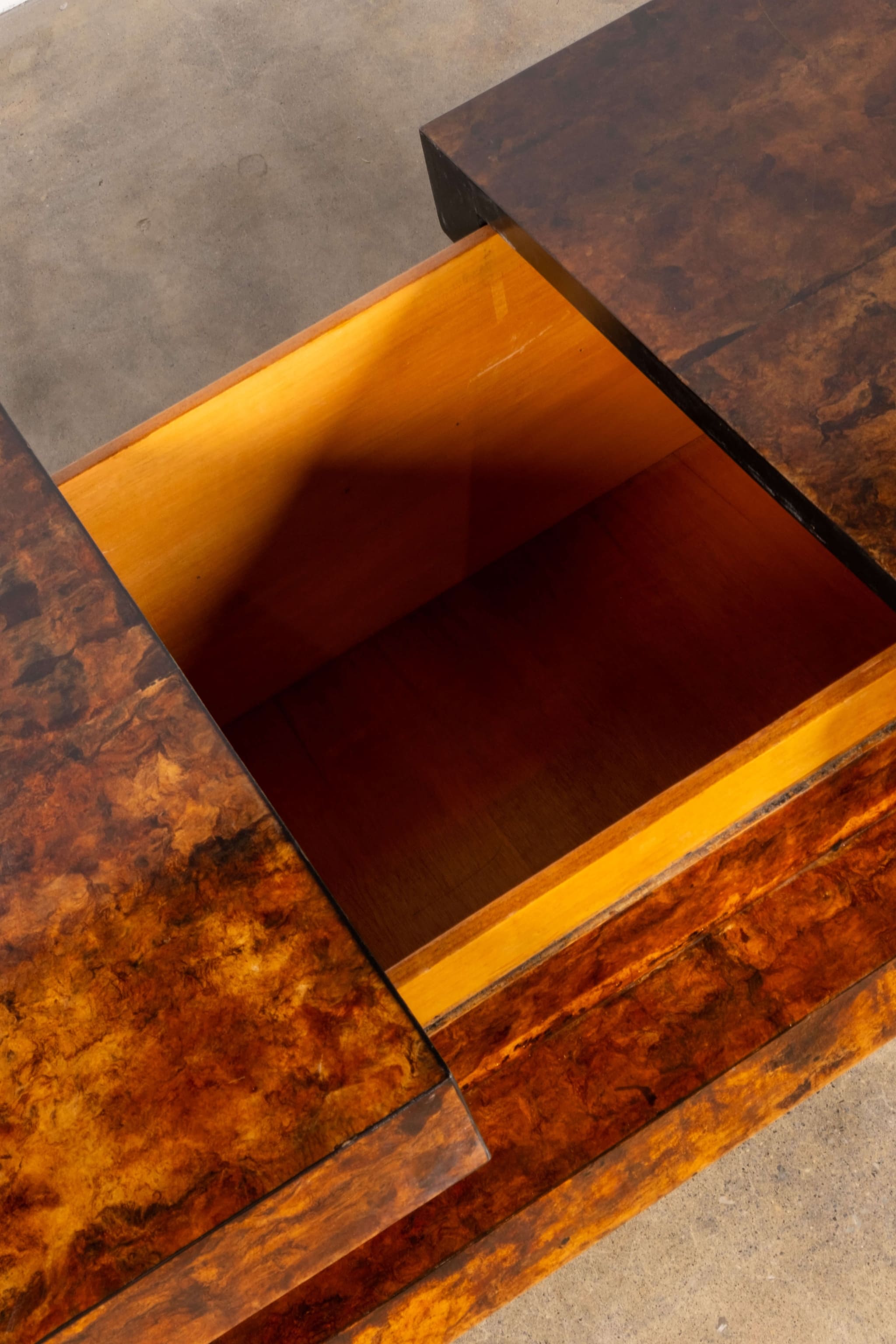 Burl Wood Coffee Table in the style of Aldo Tura