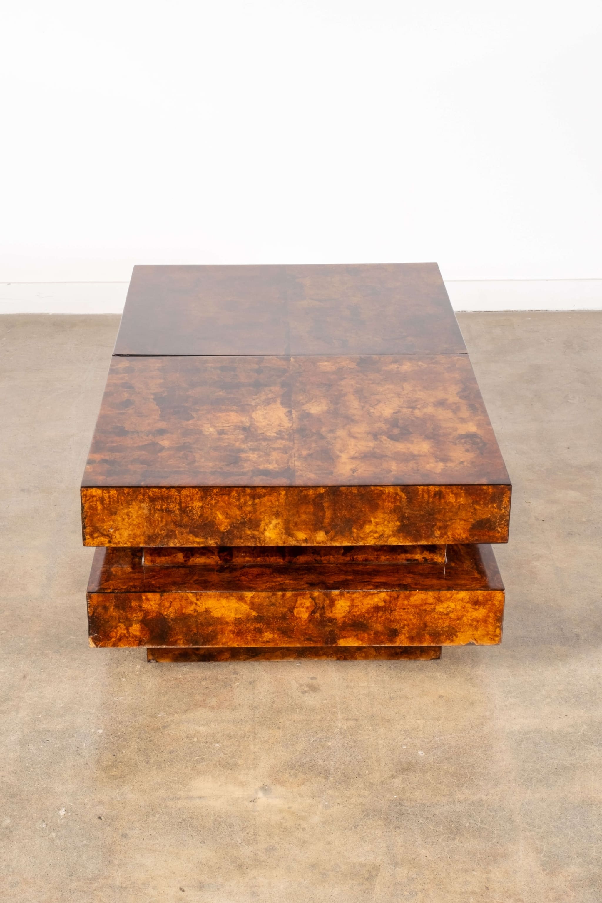 Burl Wood Coffee Table in the style of Aldo Tura