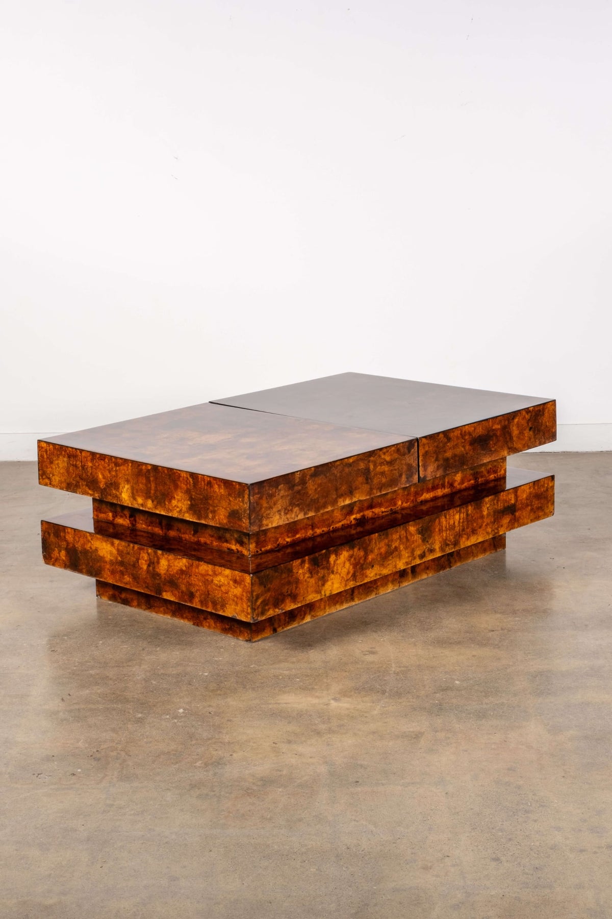 Burl Wood Coffee Table in the style of Aldo Tura