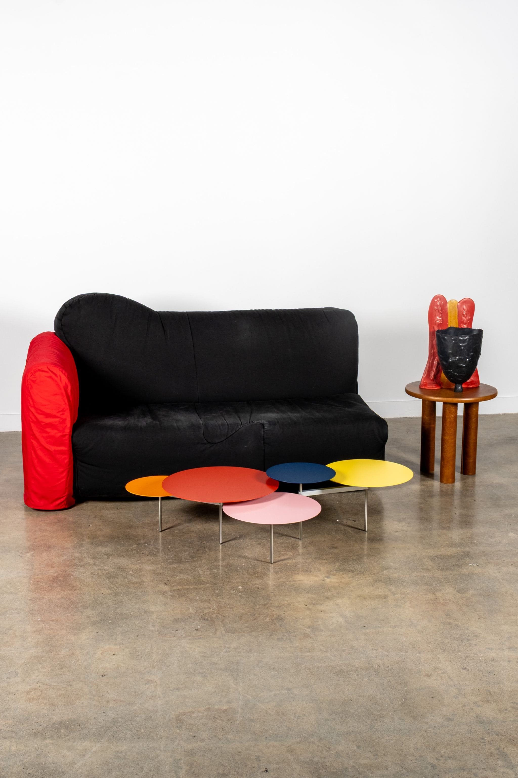 Cannaregio Sofa, Black and Red