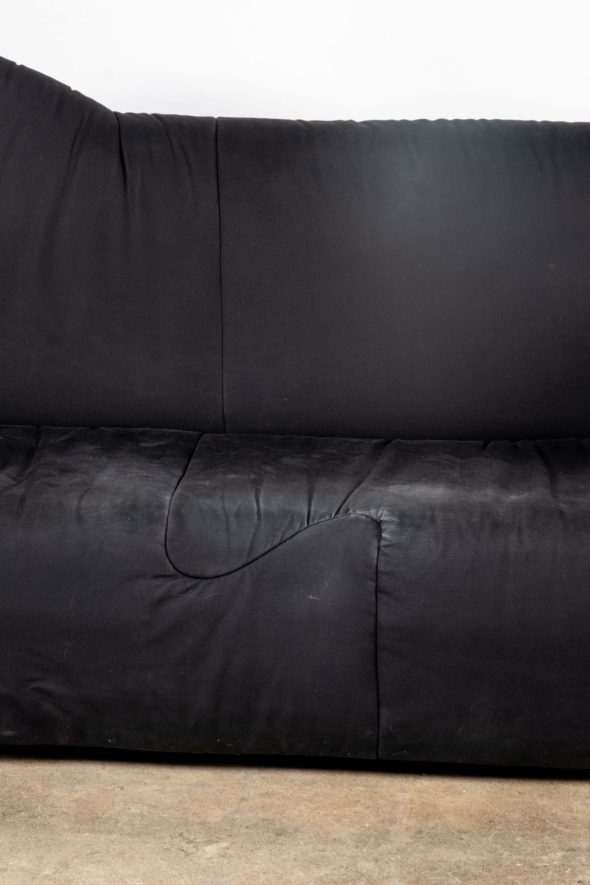Cannaregio Sofa, Black and Red
