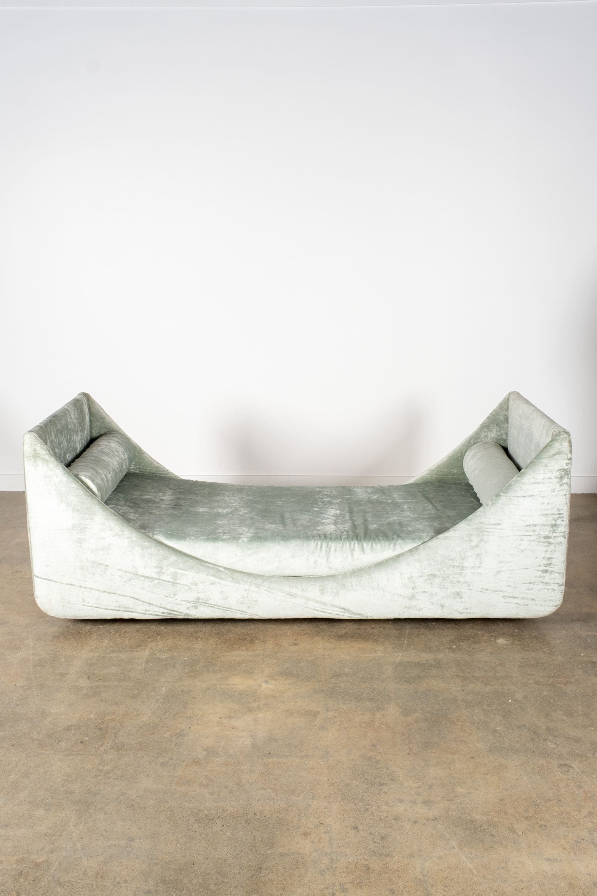 1950s Crushed Velvet Day Bed