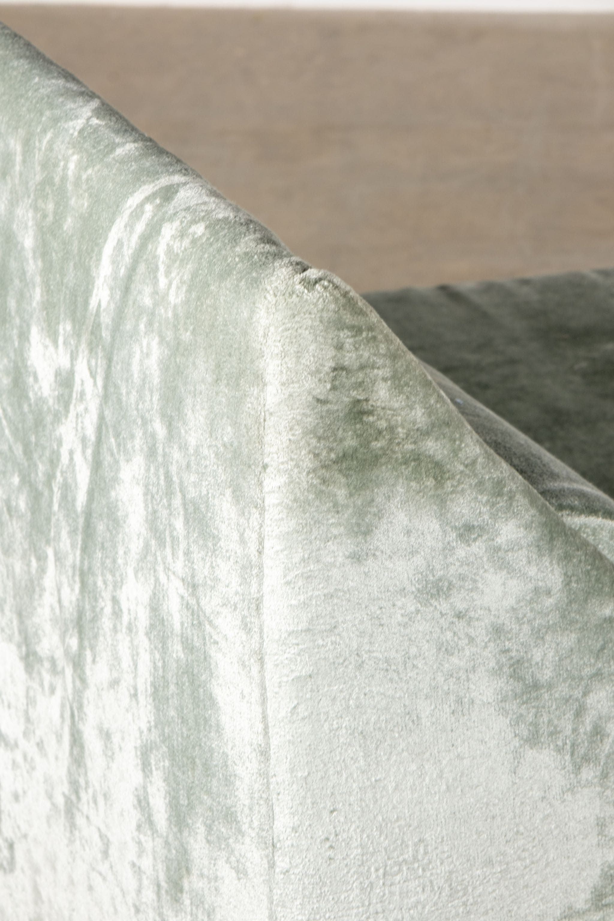 1950s Crushed Velvet Day Bed