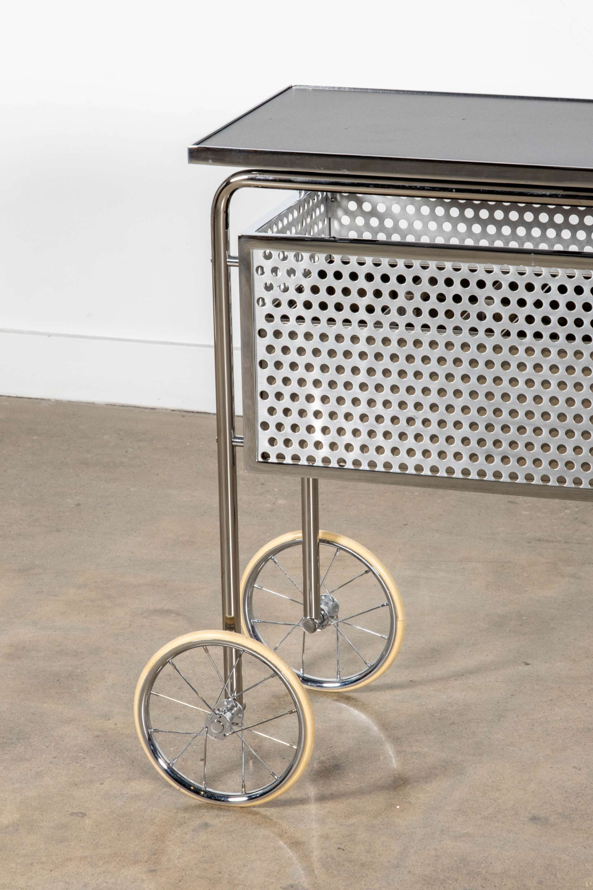 AR1 Trolley Cart