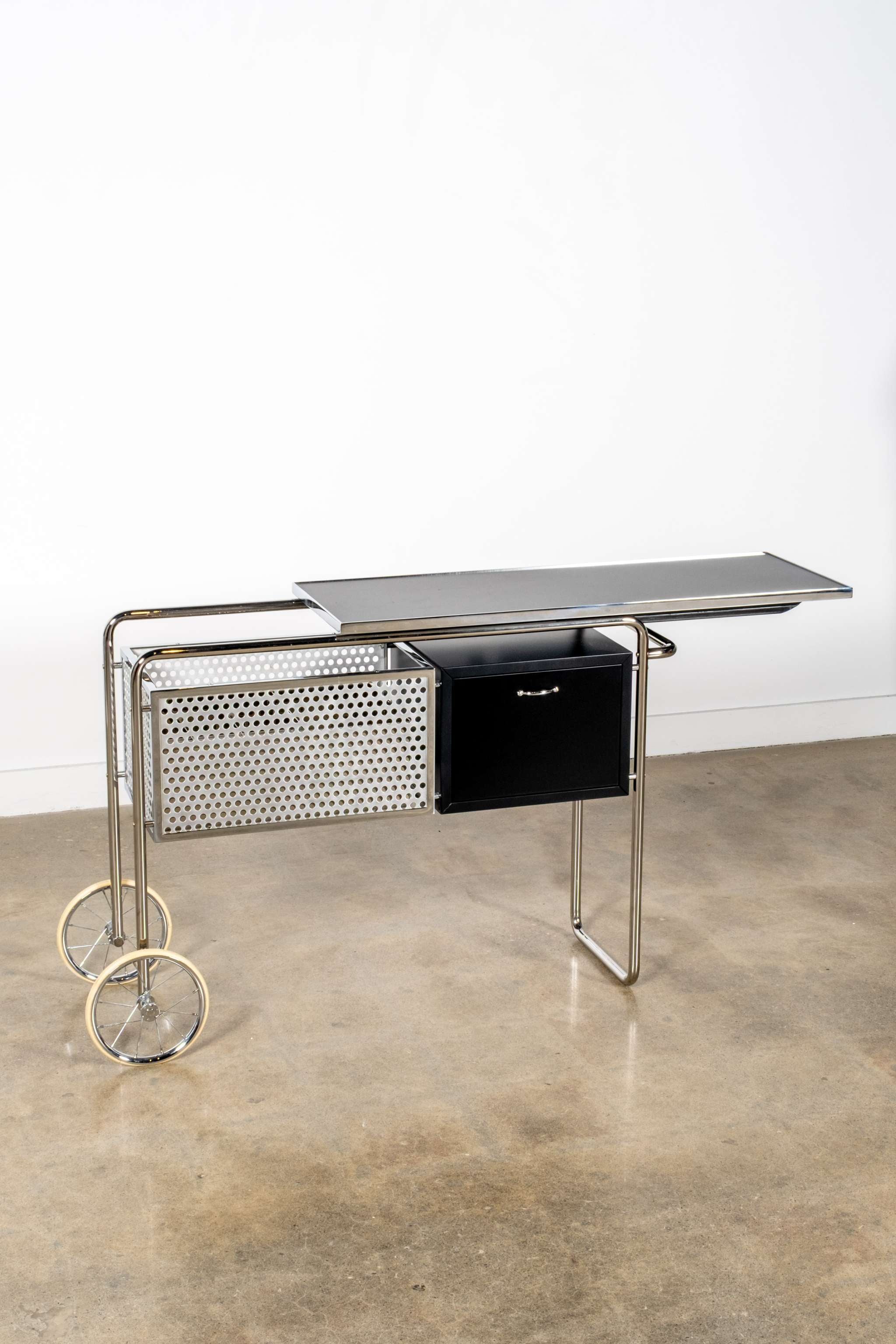 AR1 Trolley Cart