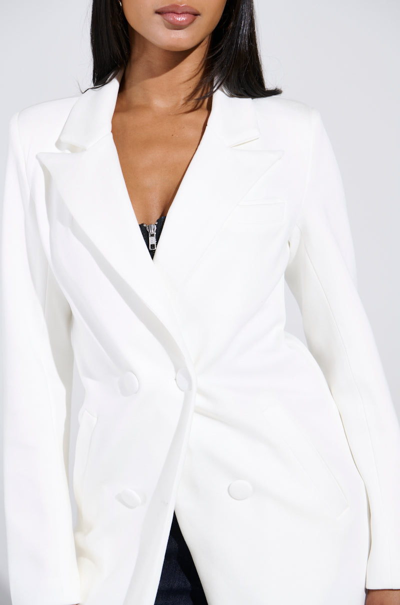COCOA BUTTER TRENCH IN WHITE