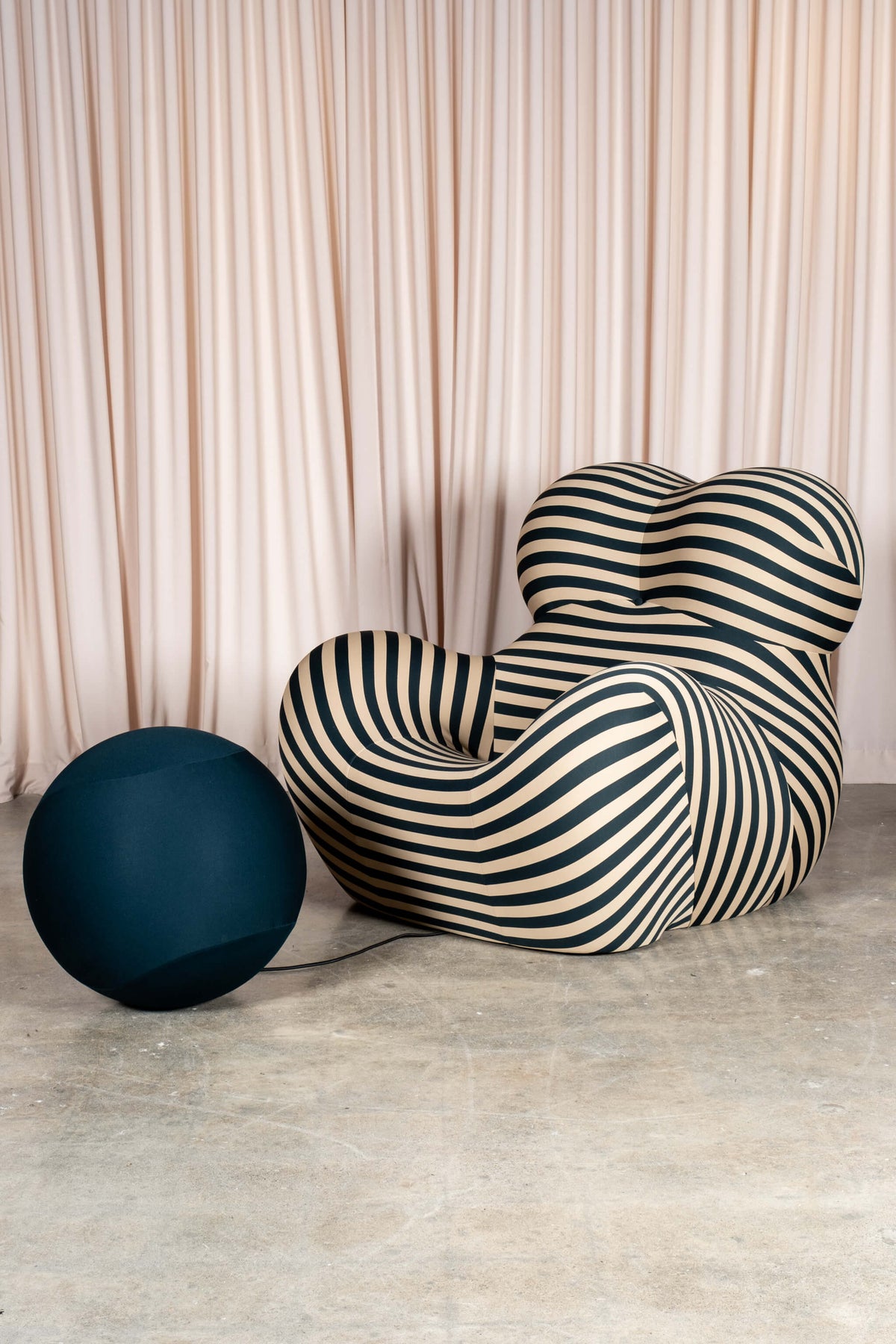 La Mamma' Up 5/6 Lounge Chair & Ottoman, Green Stripe