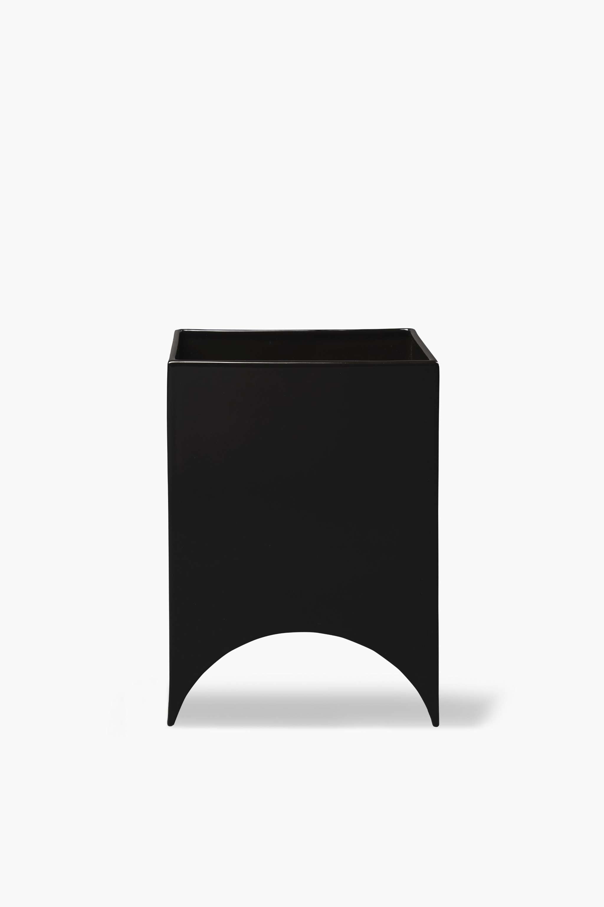 Black "Onda" Vase