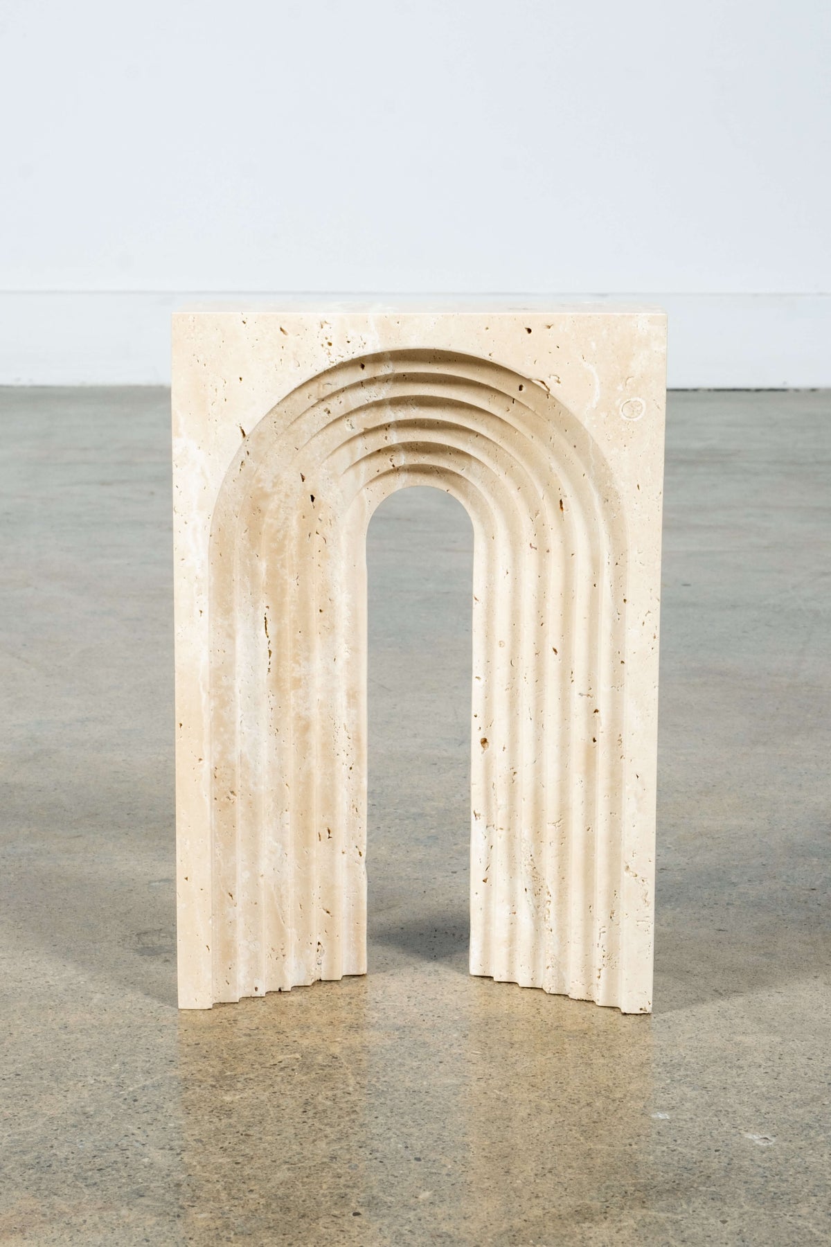 Arched Decoration in Travertine, Tall