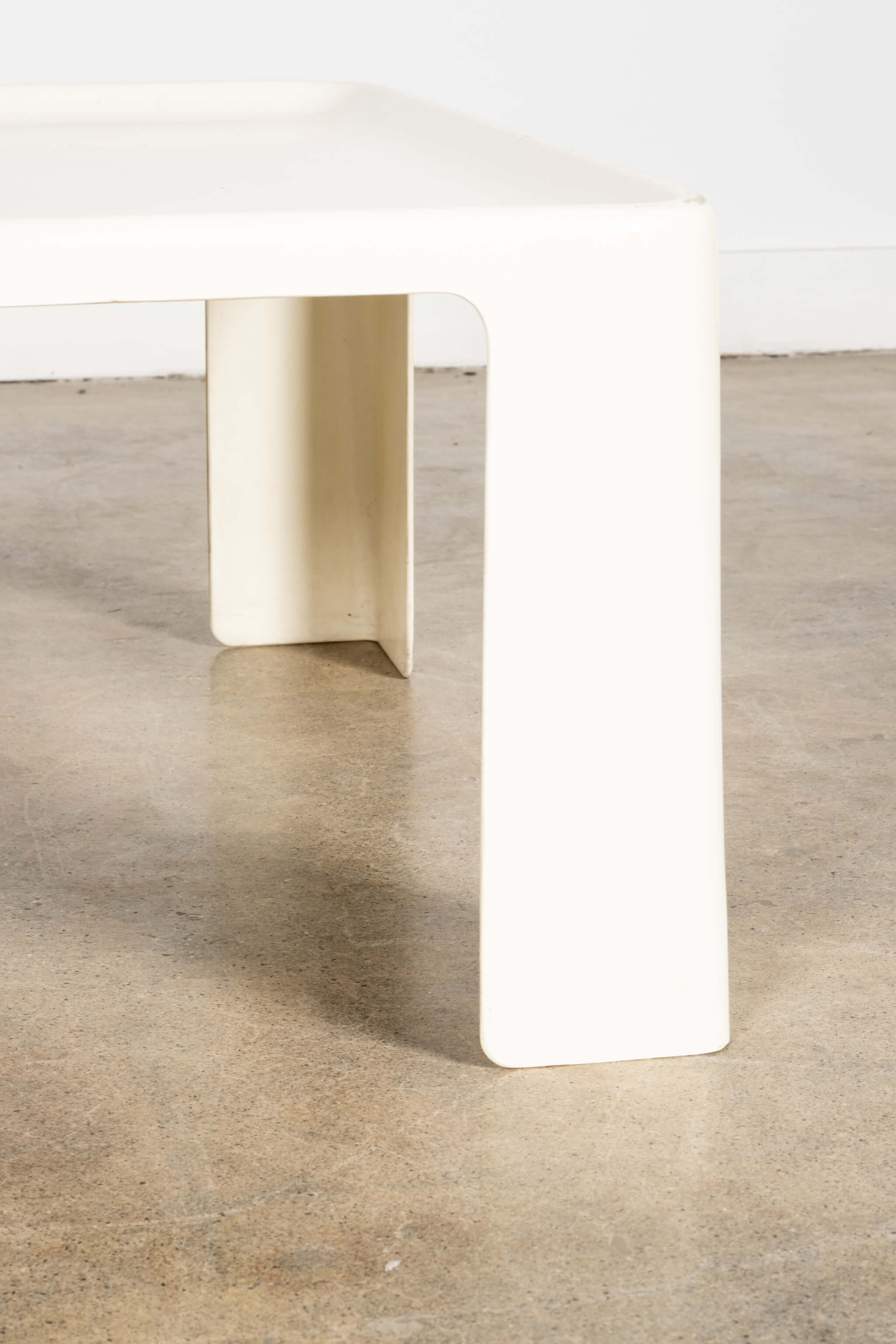 Amanta Side Table