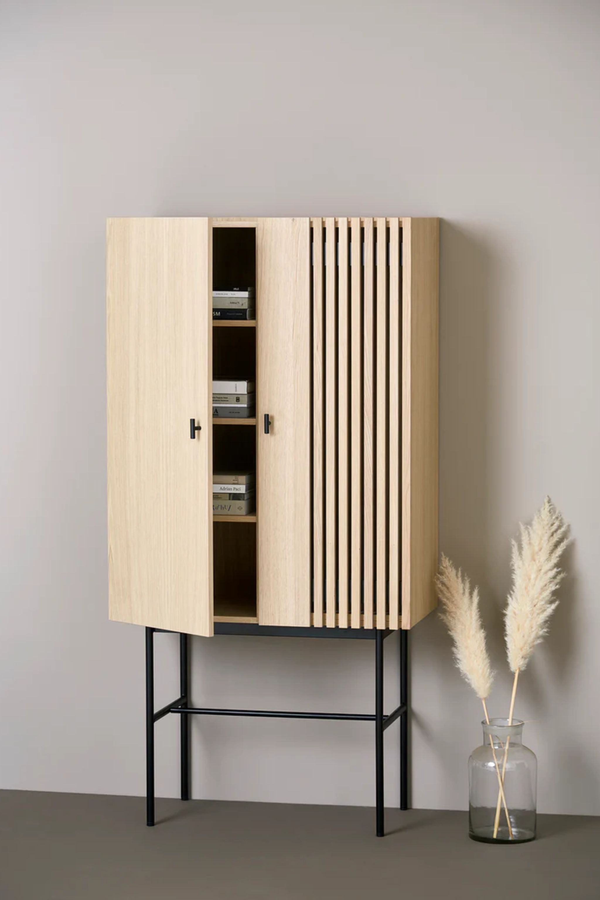 ARRAY Highboard
