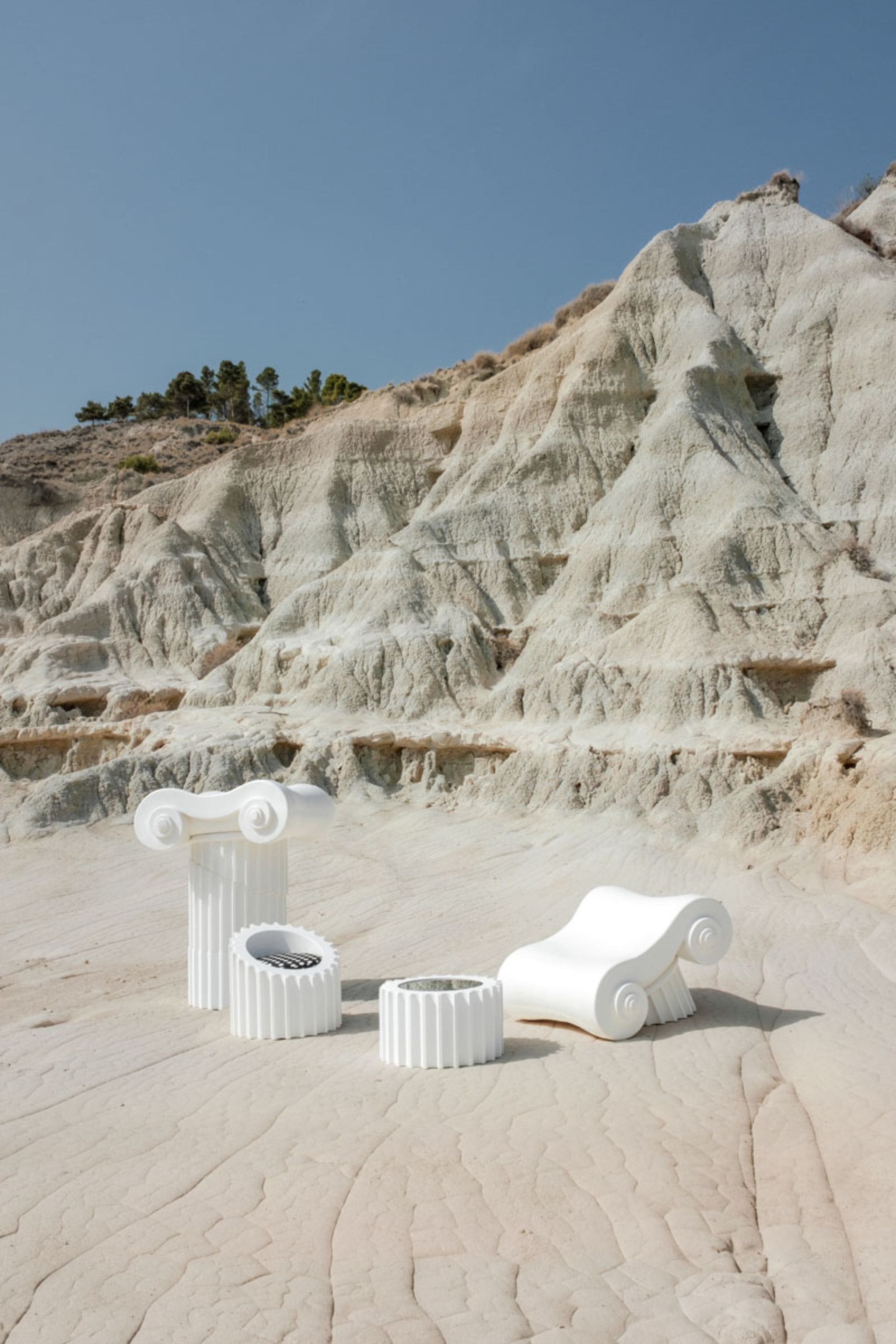 ATTICA TL Table