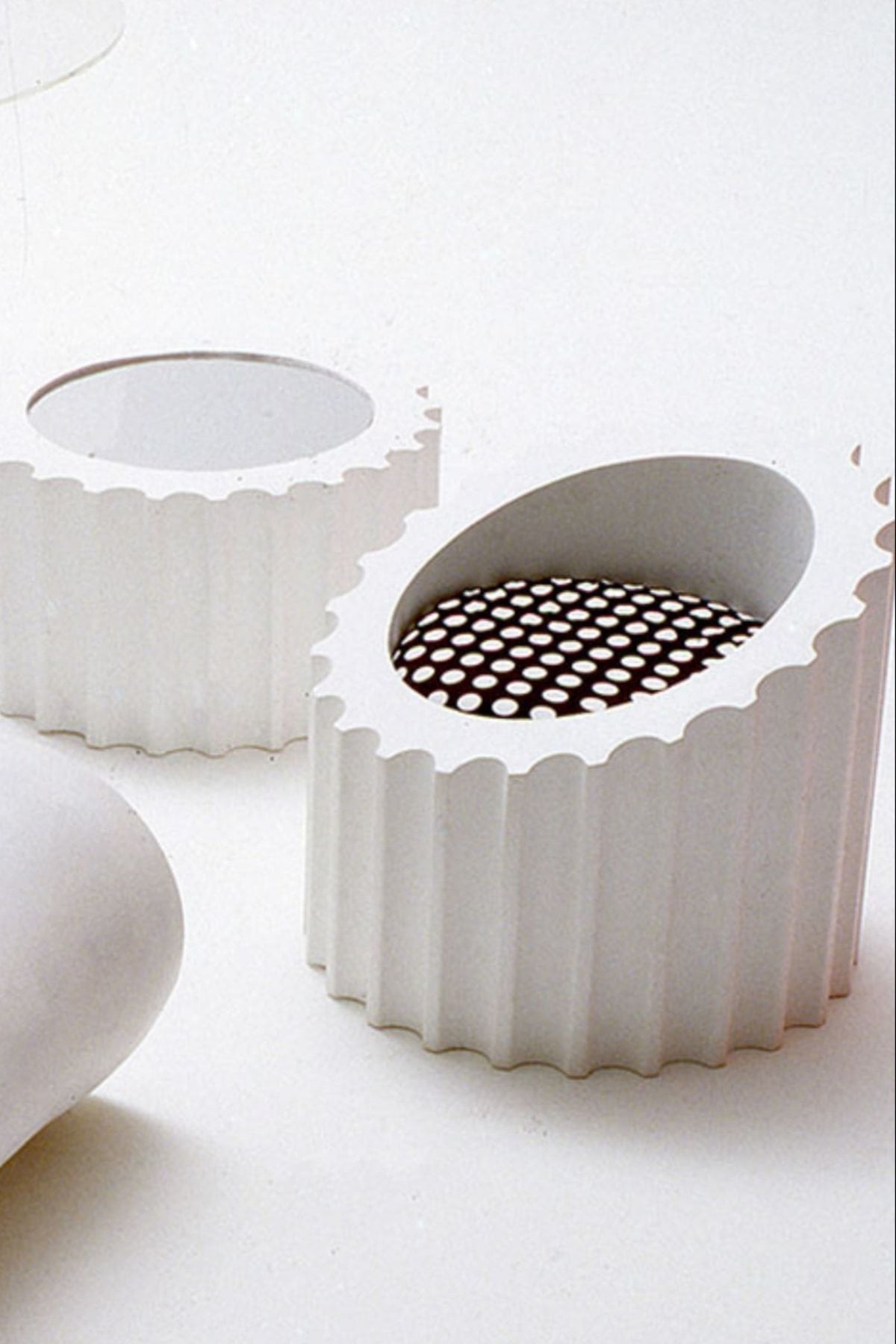 ATTICA TL Table