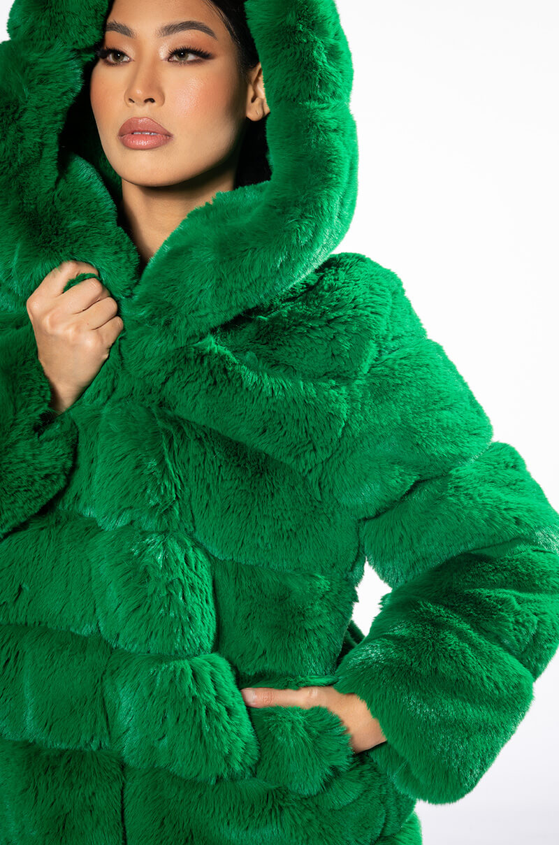 LUXE JENNY FAUX FUR LONG COAT IN GREEN