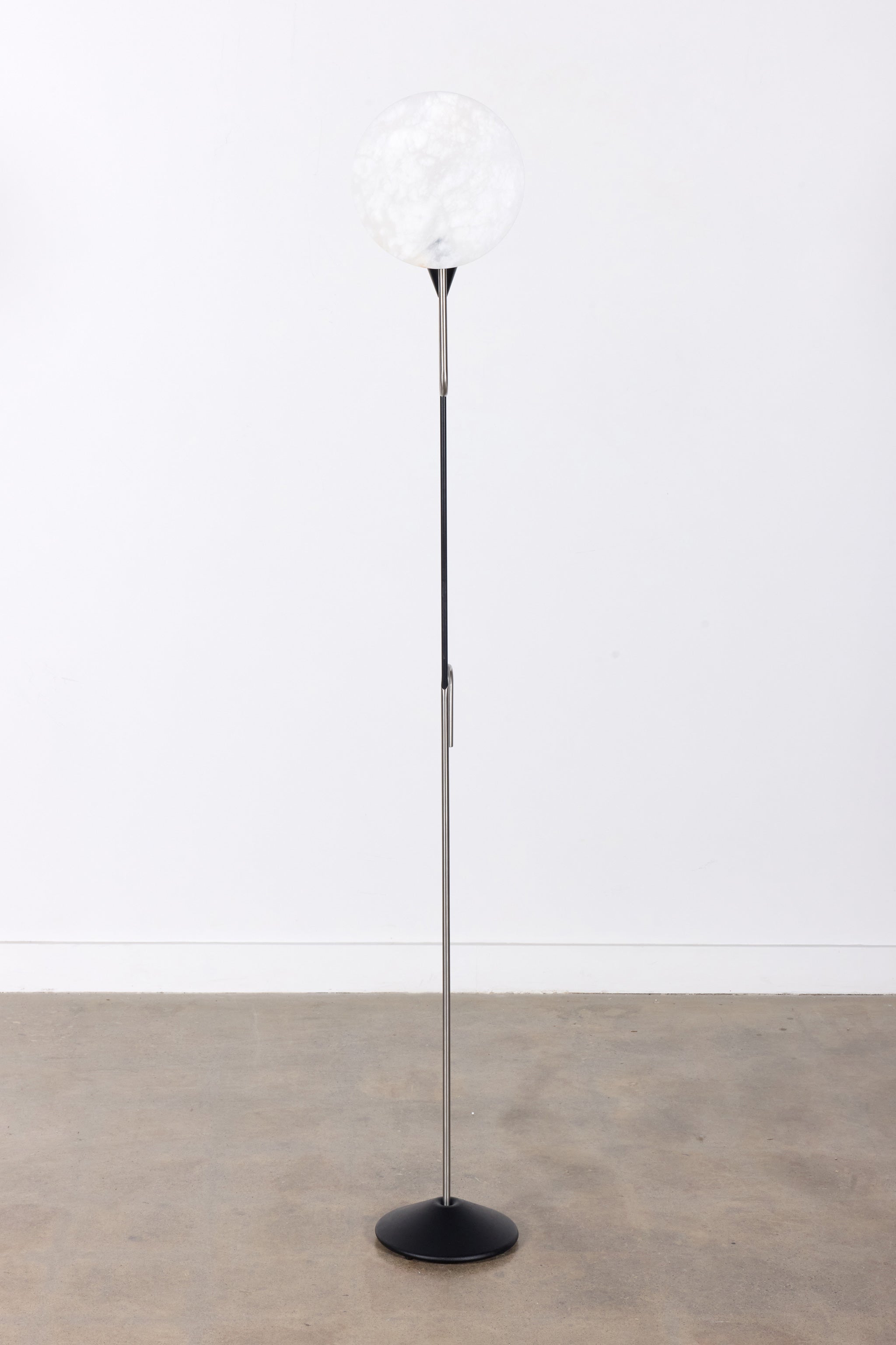 Baton Candleholder with Diffuser in Alabaster