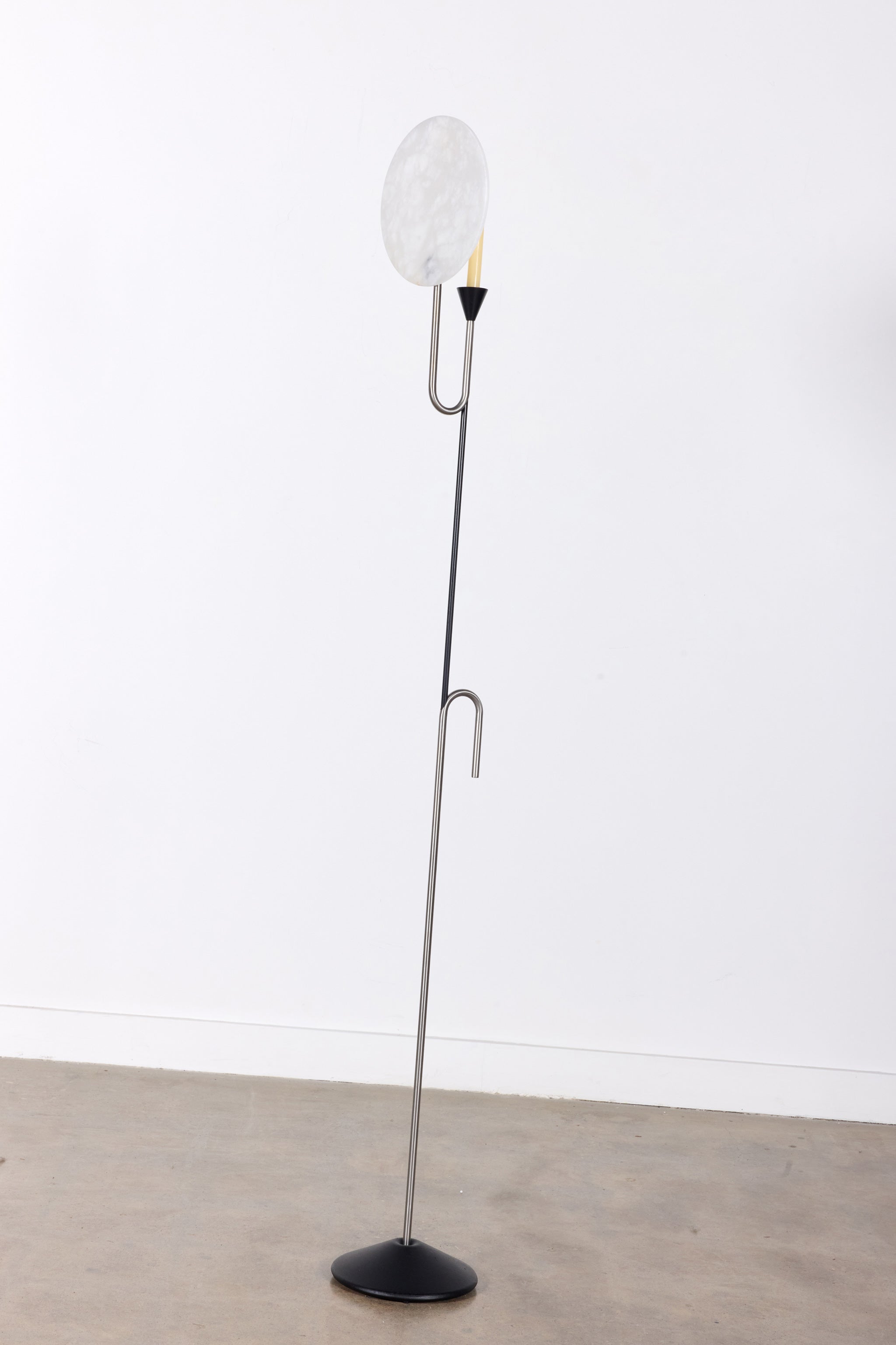 Baton Candleholder with Diffuser in Alabaster