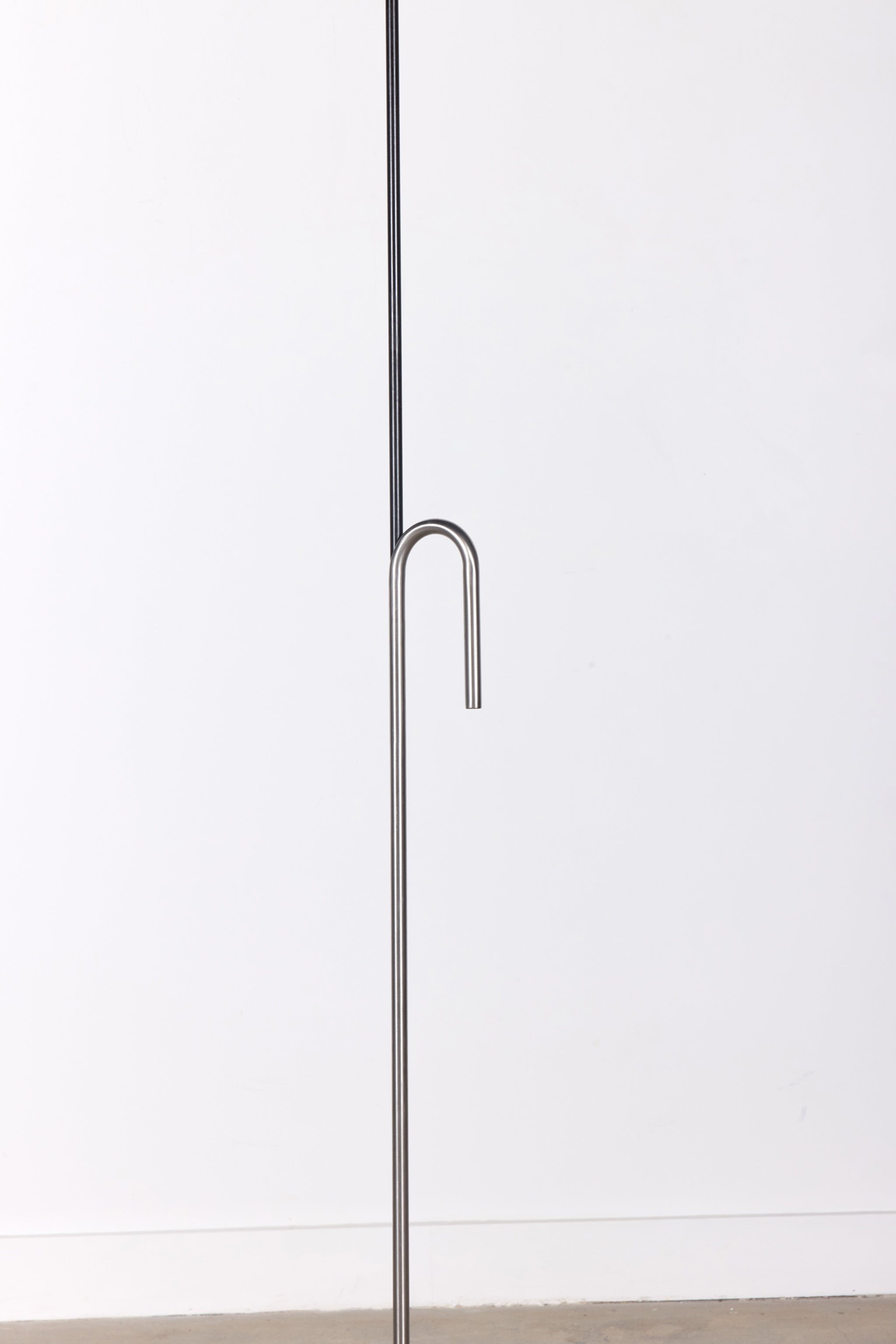 Baton Candleholder with Diffuser in Alabaster