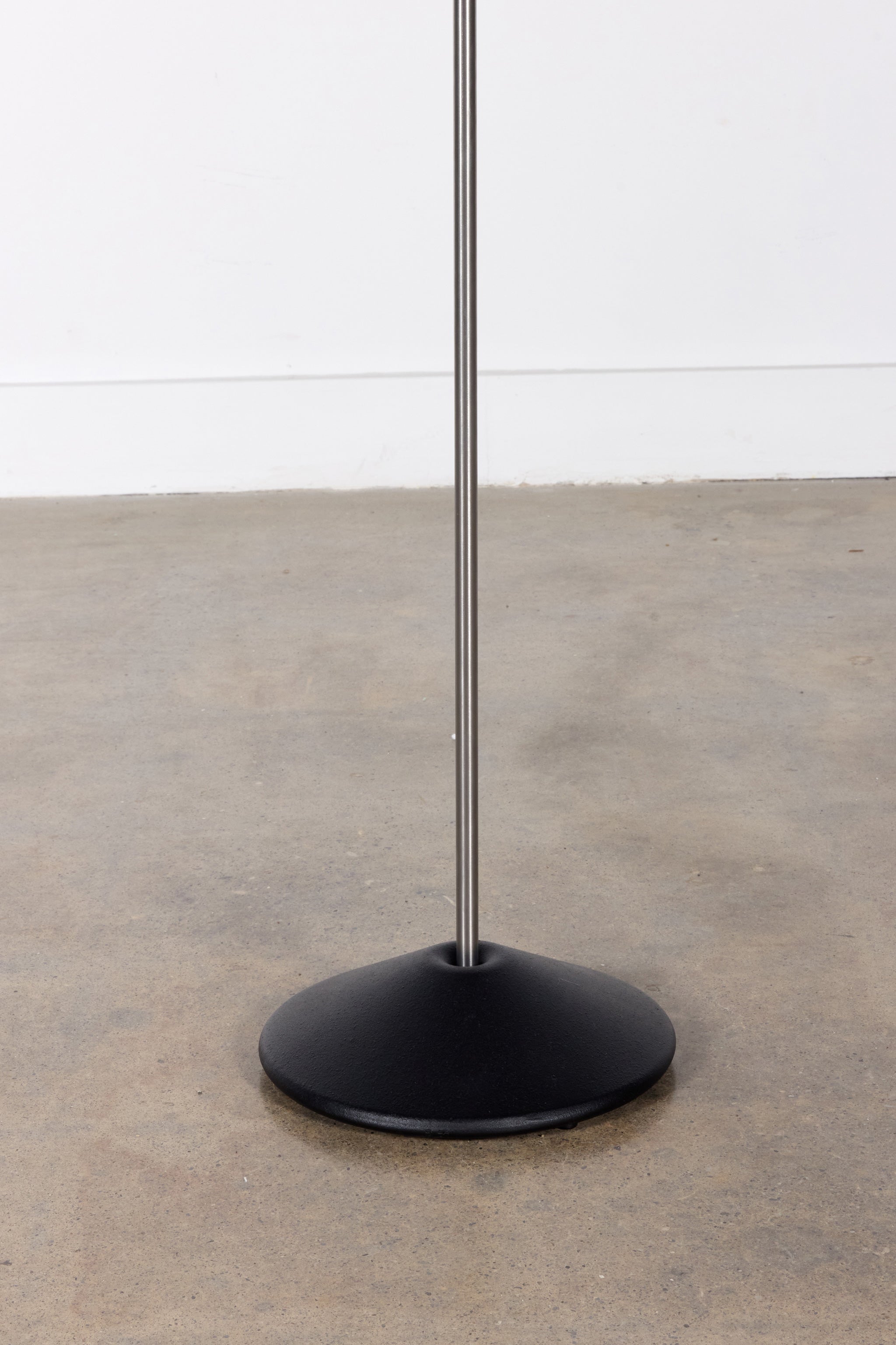 Baton Candleholder with Diffuser in Alabaster