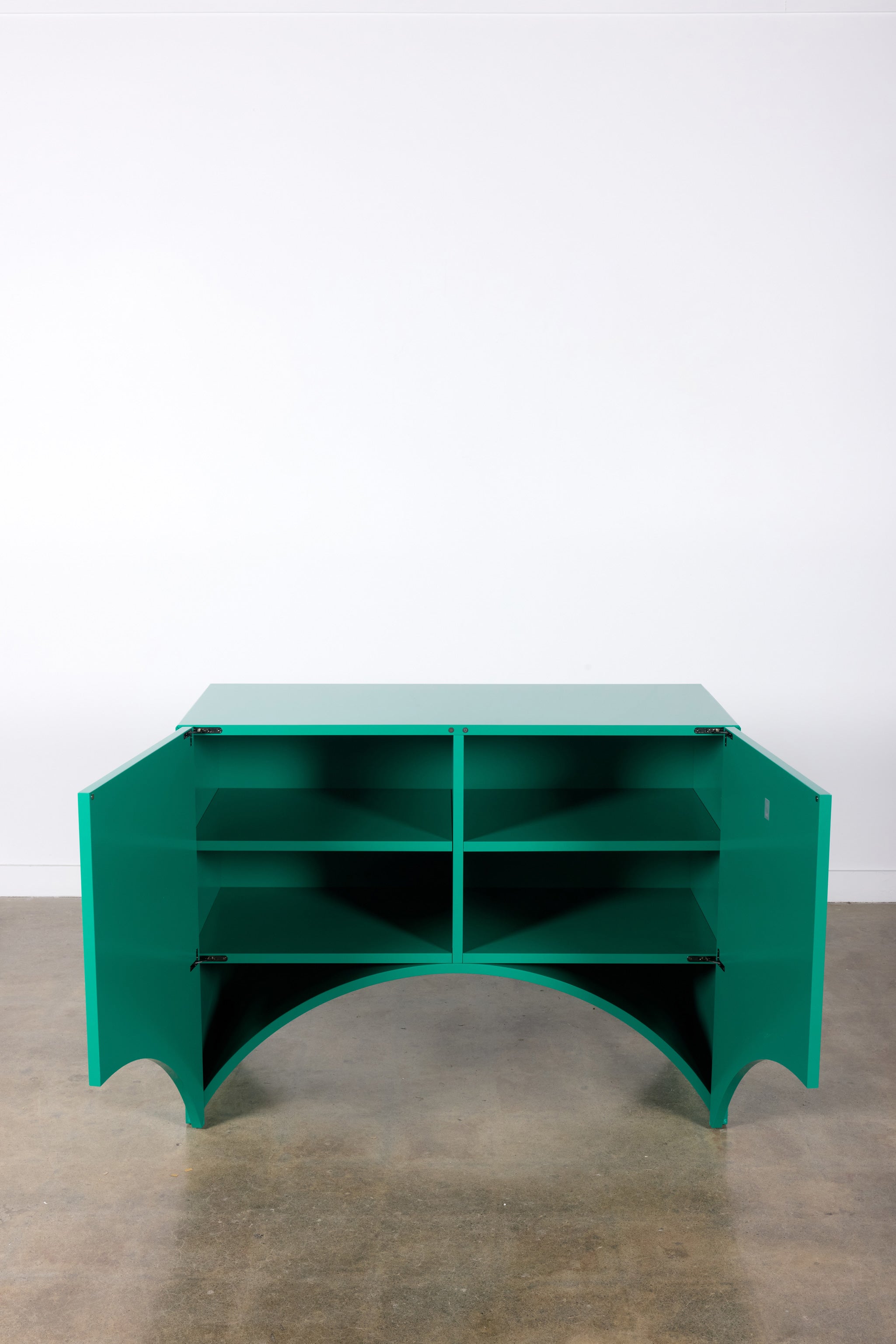Bridges Cabinet, Arch