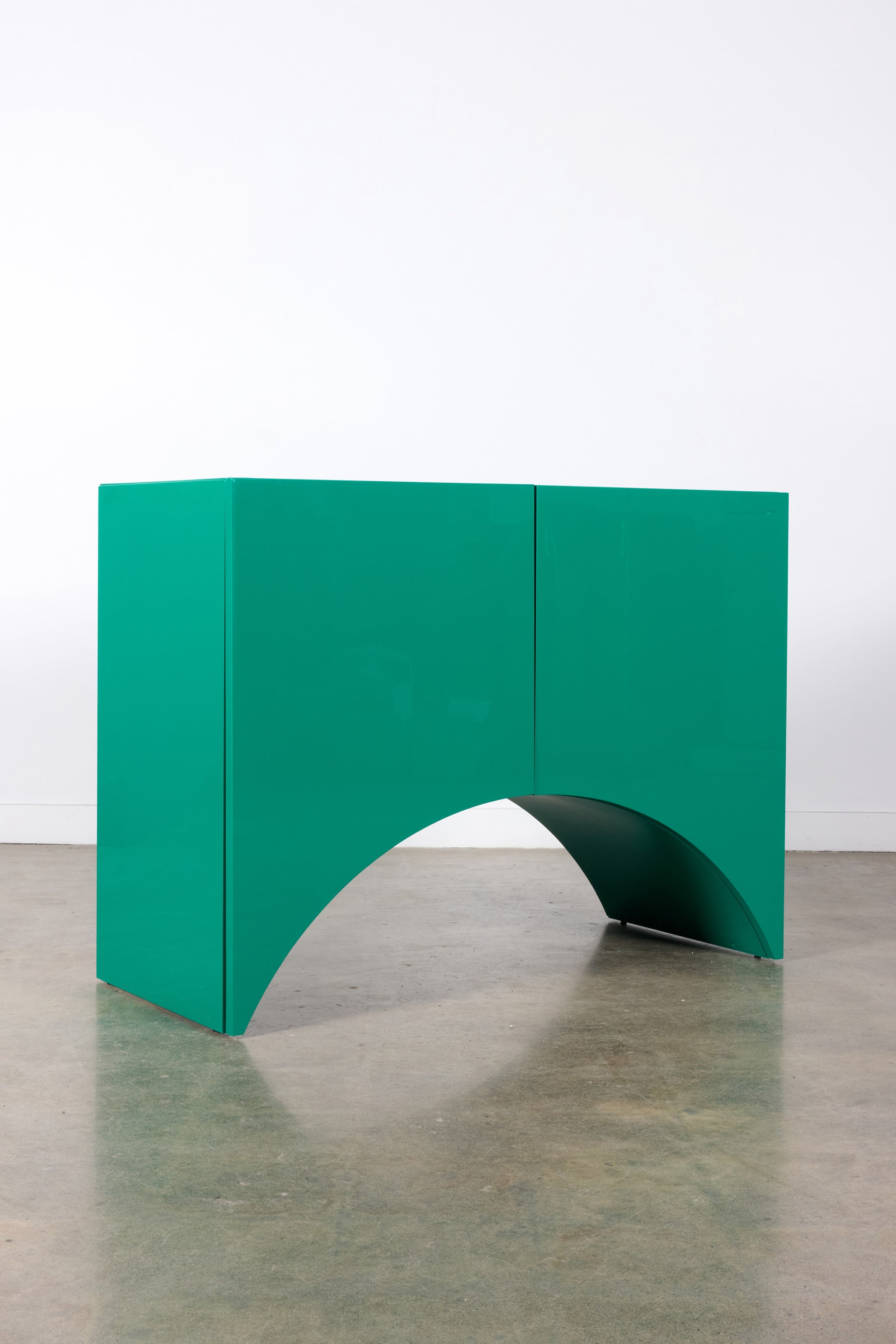 Bridges Cabinet, Arch